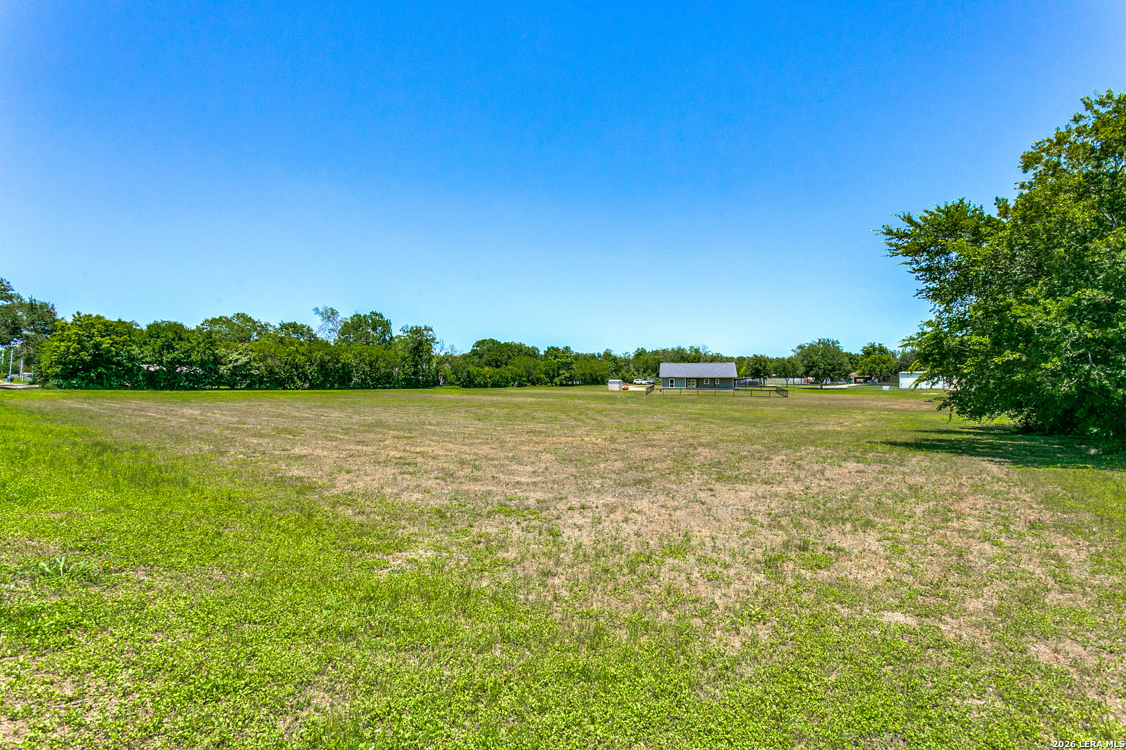 main property photo 41