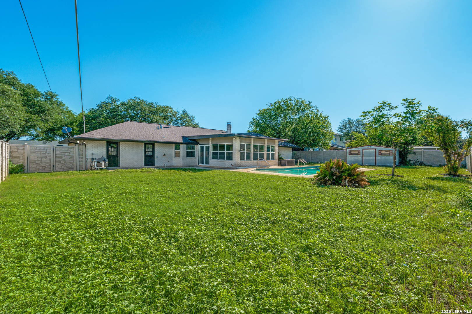 main property photo 33