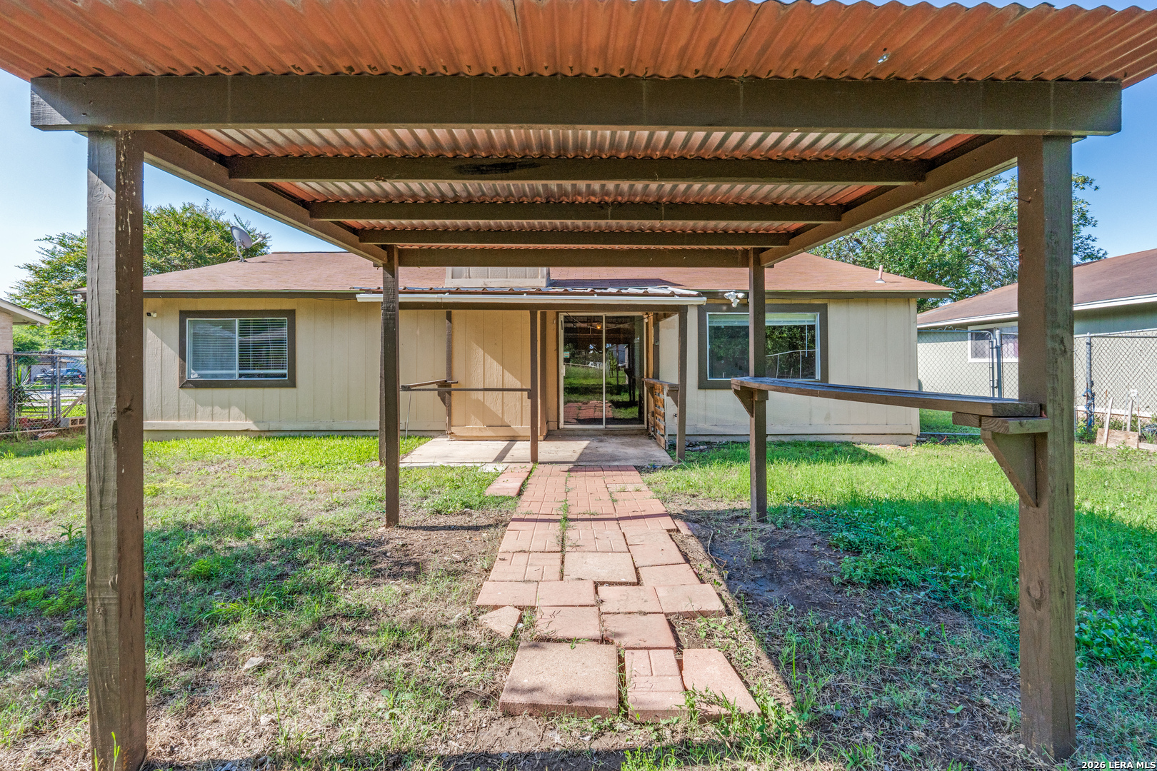 main property photo 15
