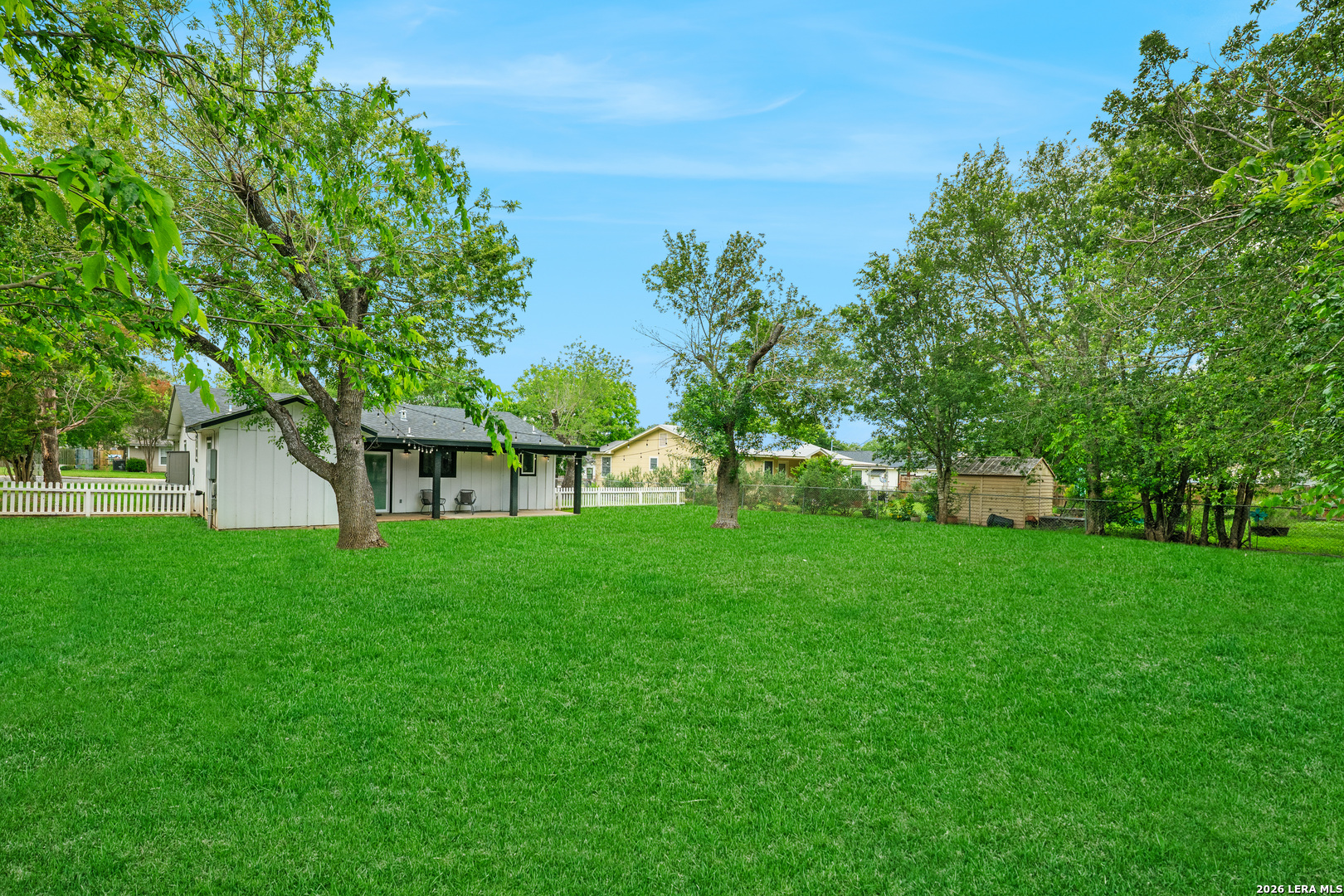 main property photo 23