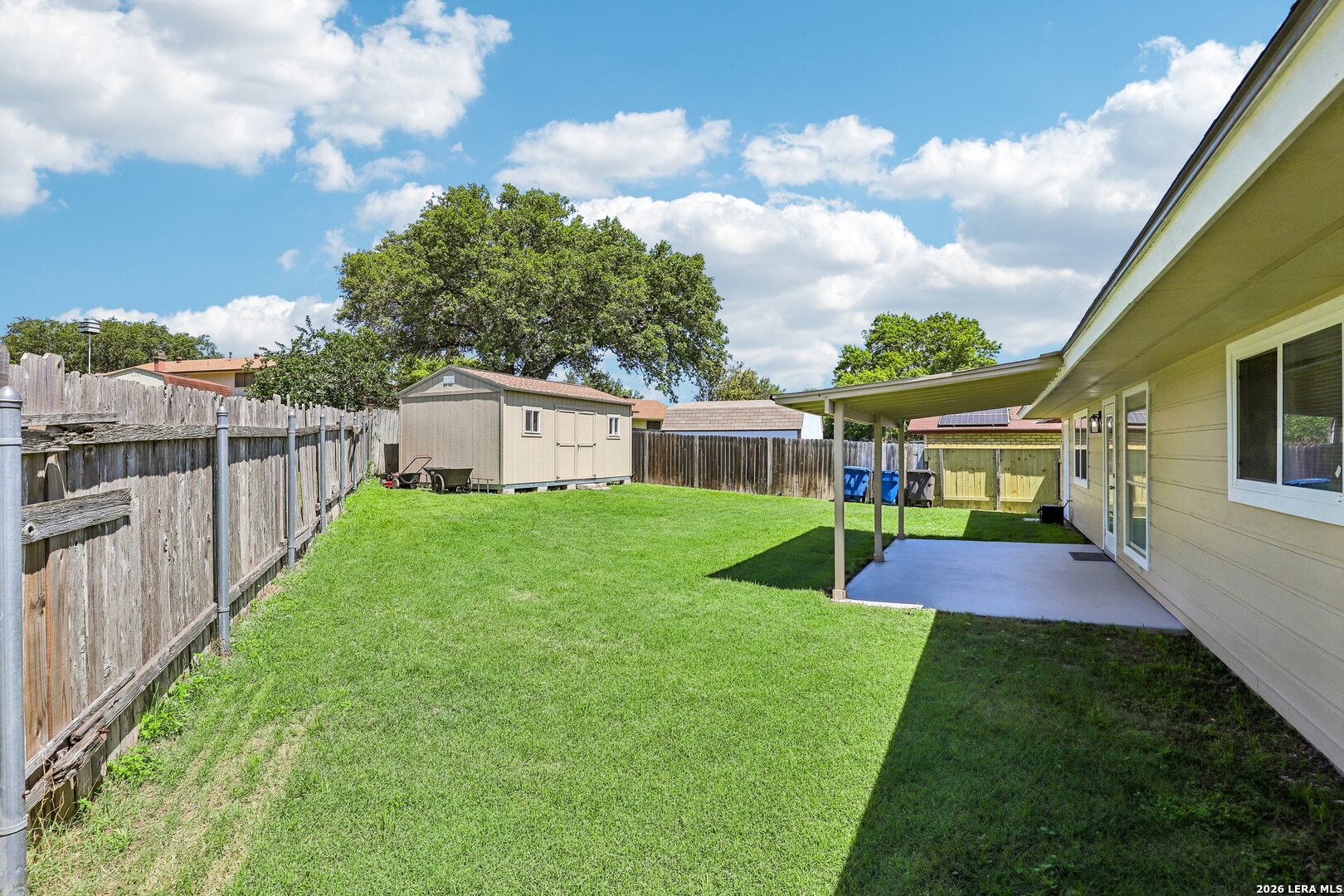 main property photo 23