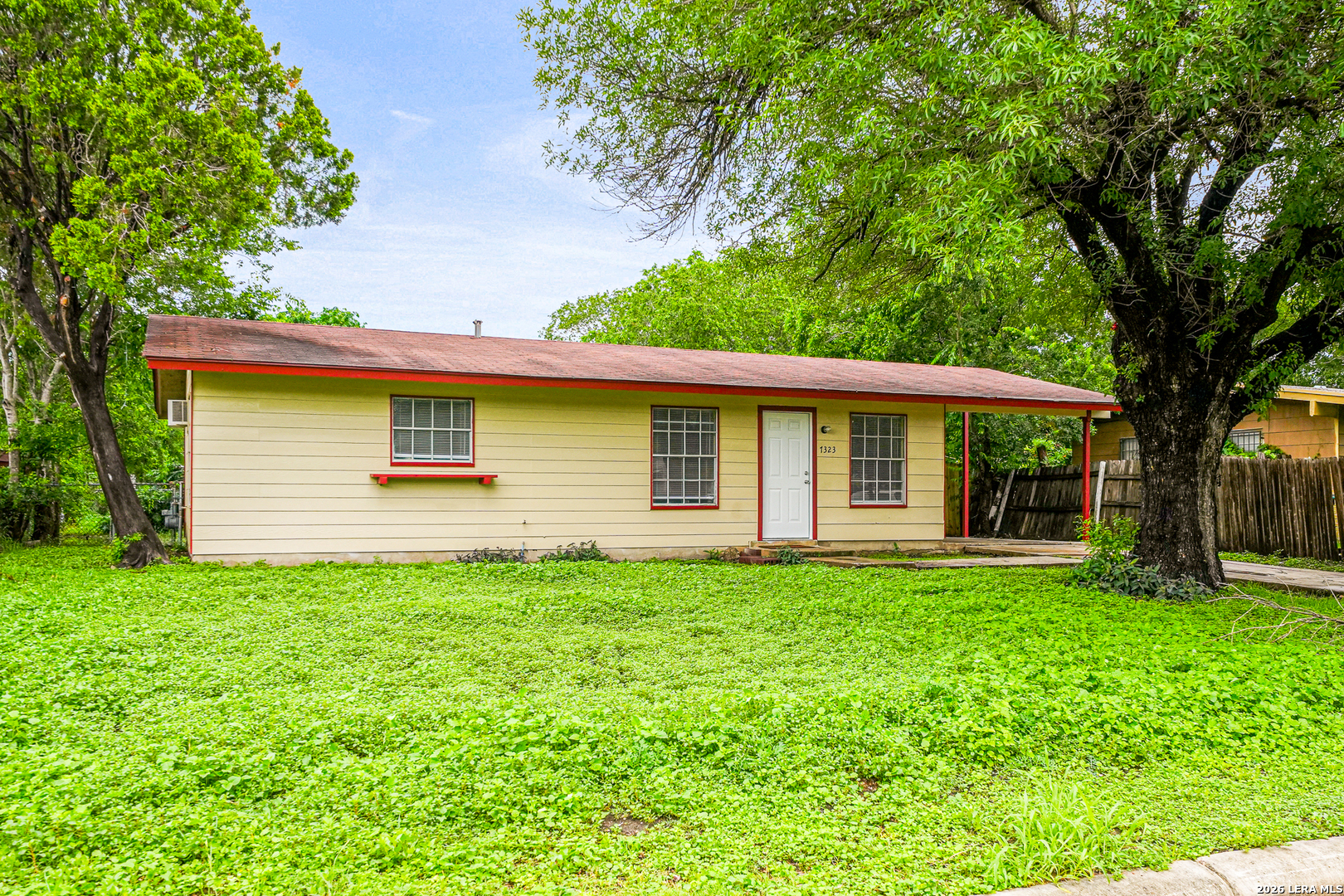 main property photo 3