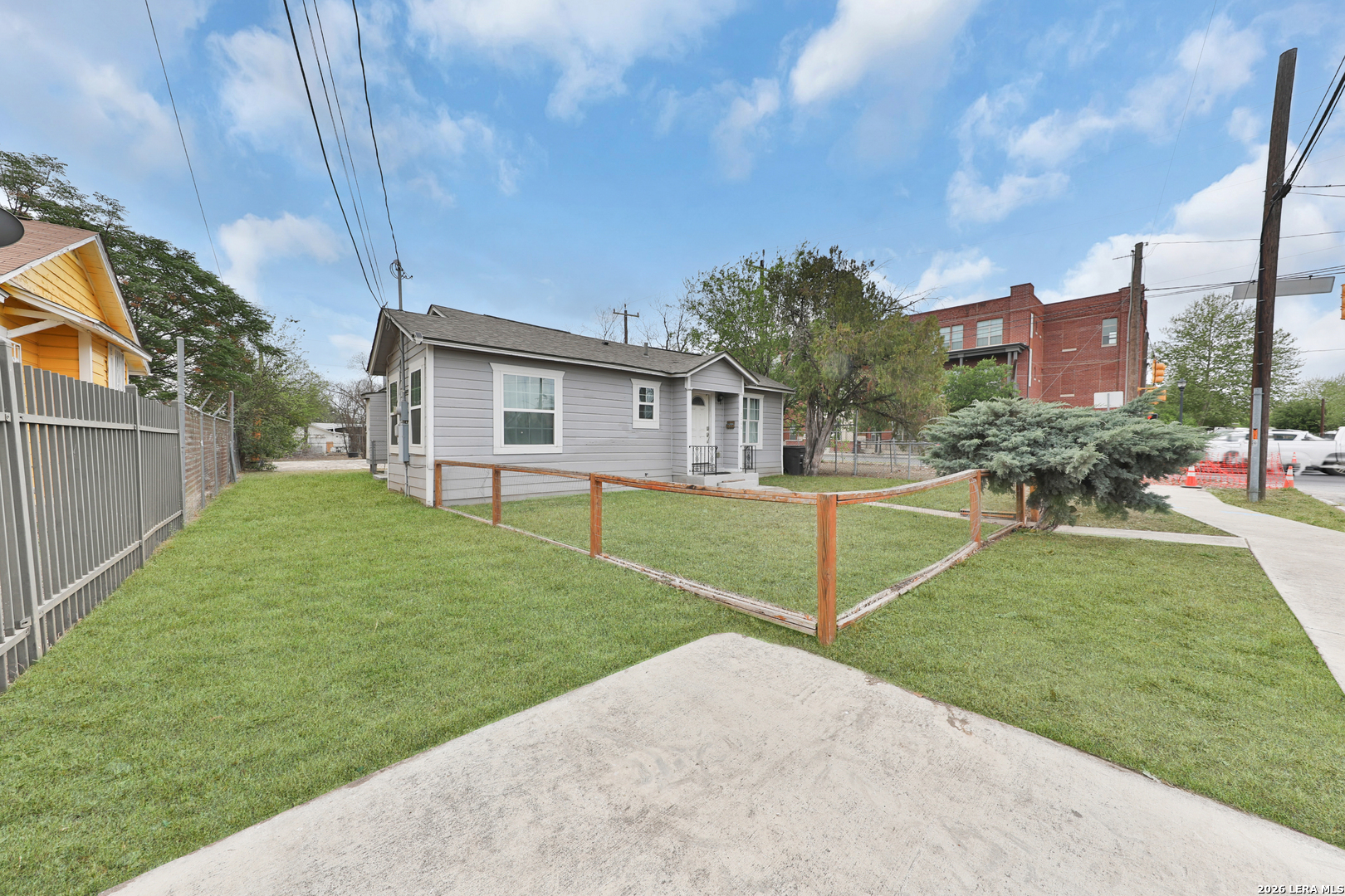 main property photo 2