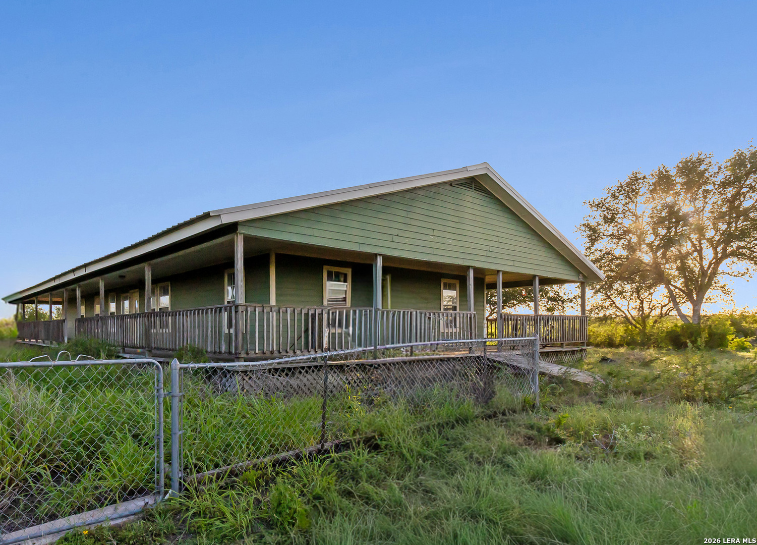 main property photo 20