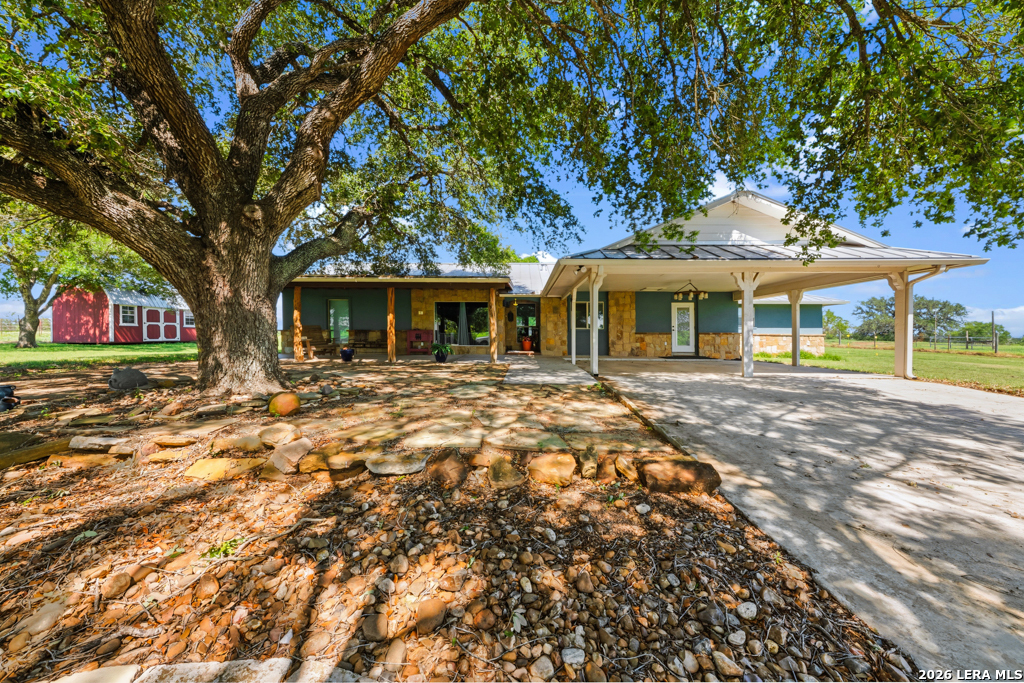 main property photo 27