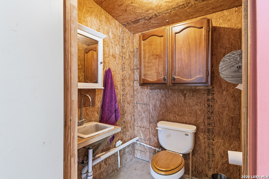main property photo 47