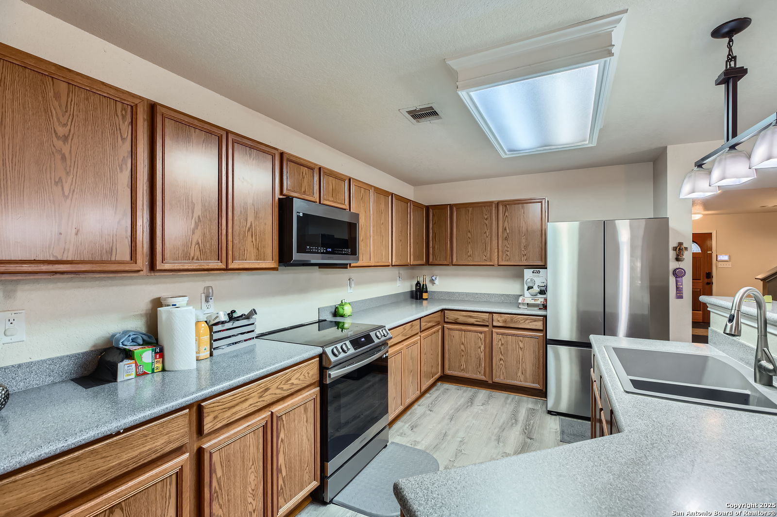 main property photo 8
