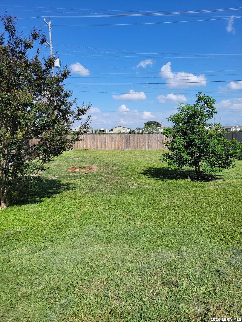 main property photo 11