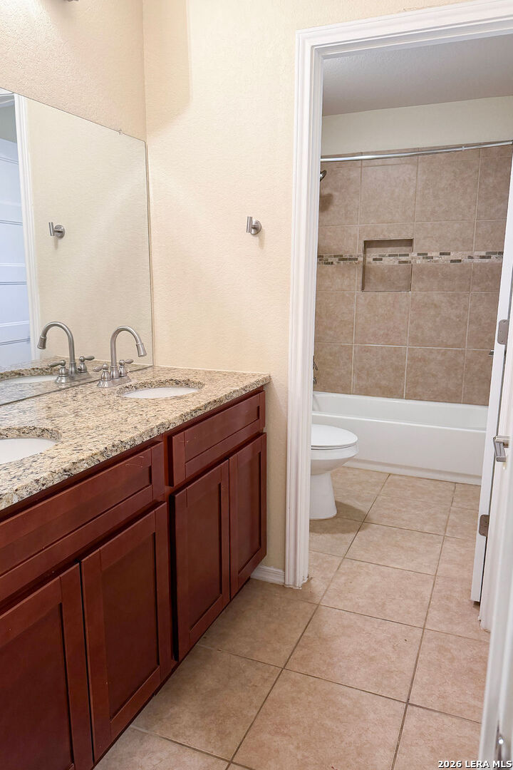 main property photo 18