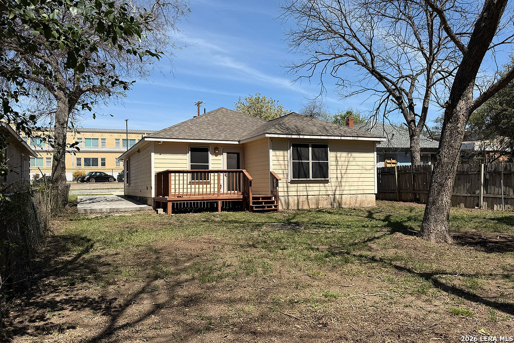 main property photo 30