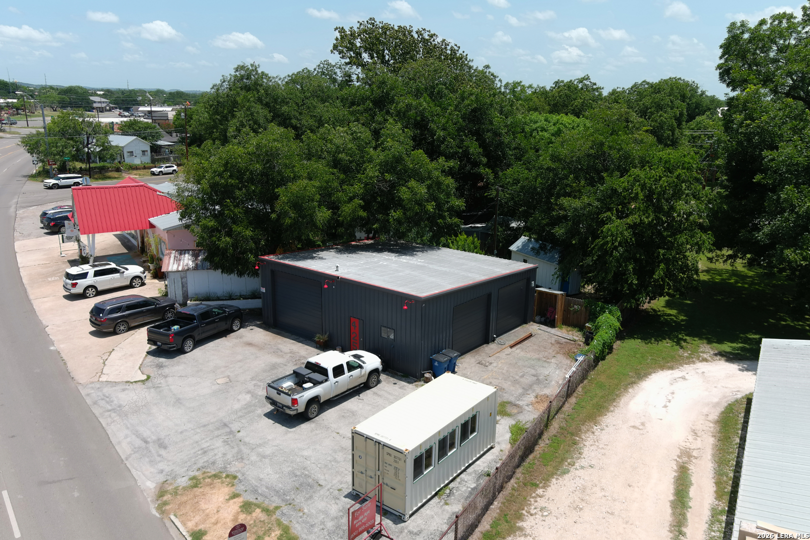 main property photo 15