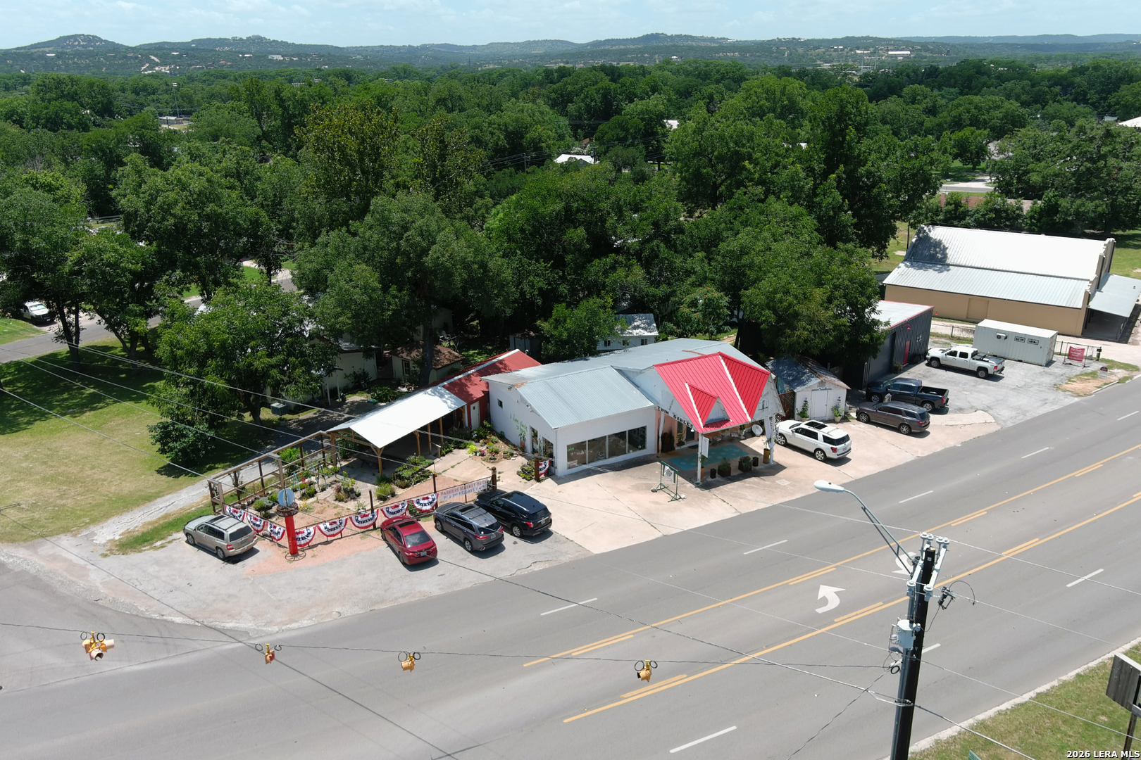 main property photo 17
