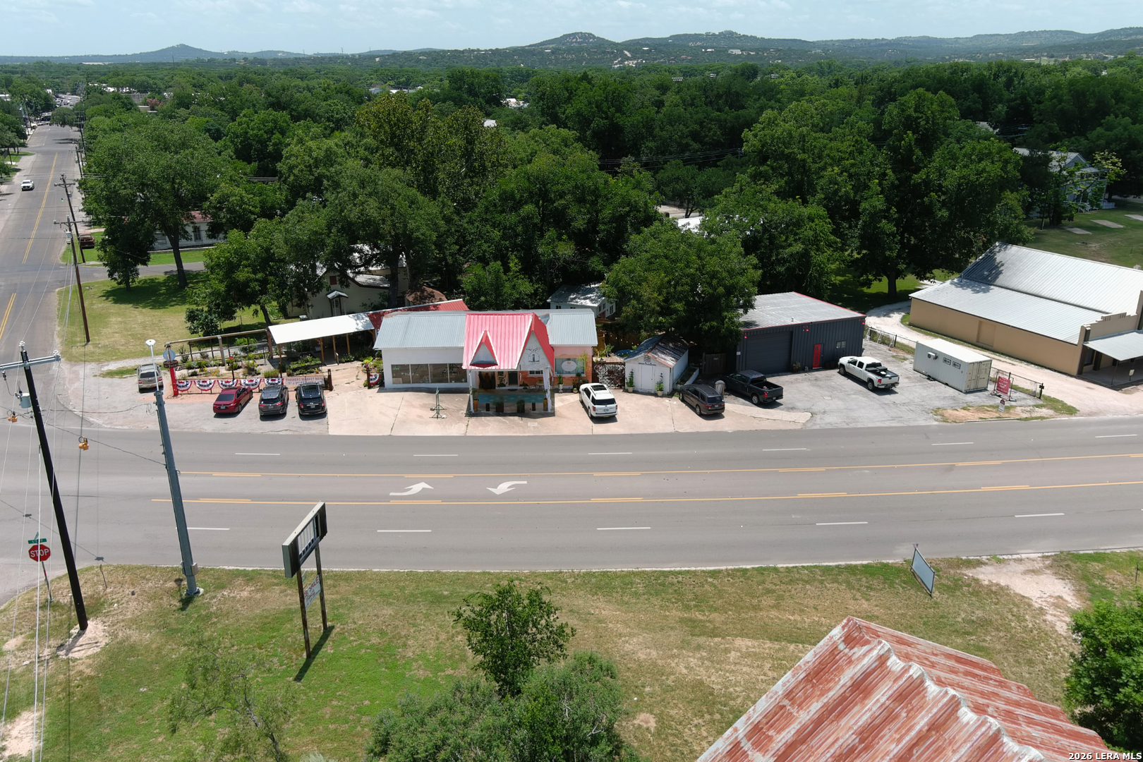 main property photo 18