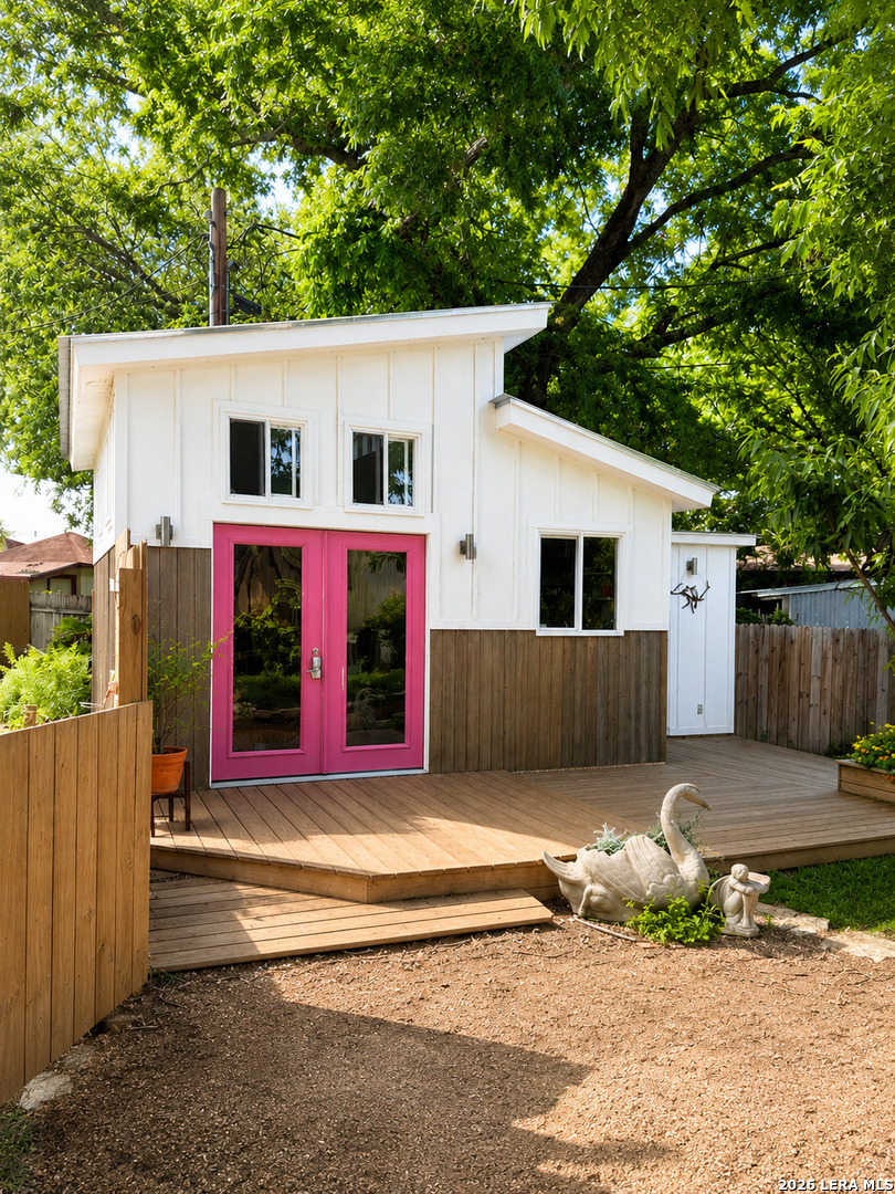 main property photo 4