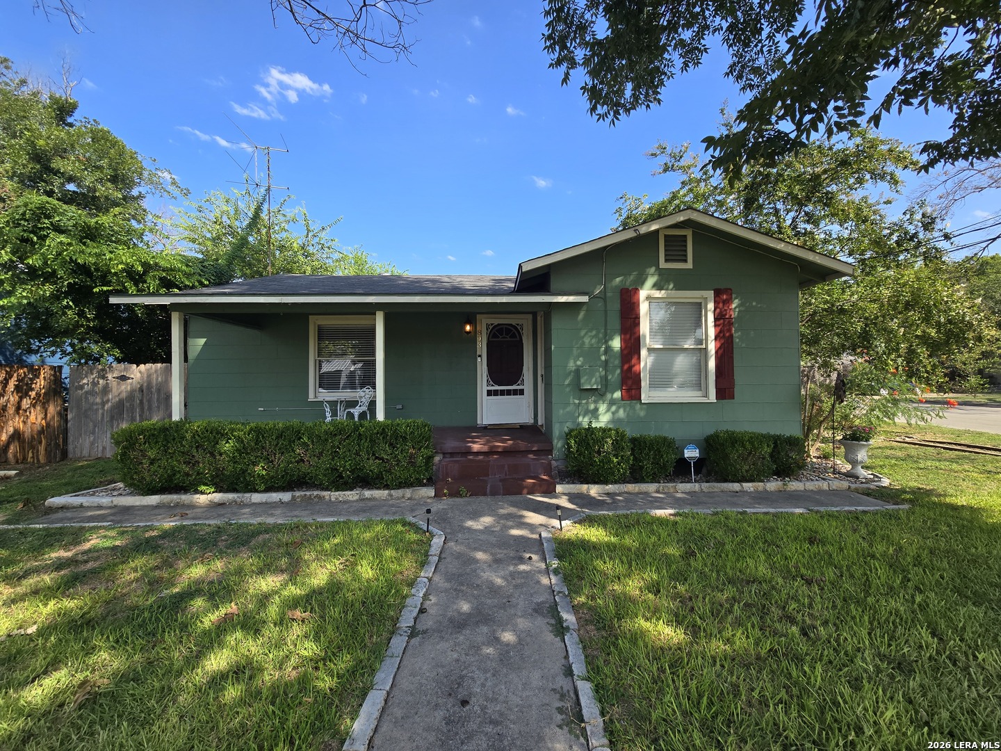 main property photo 1