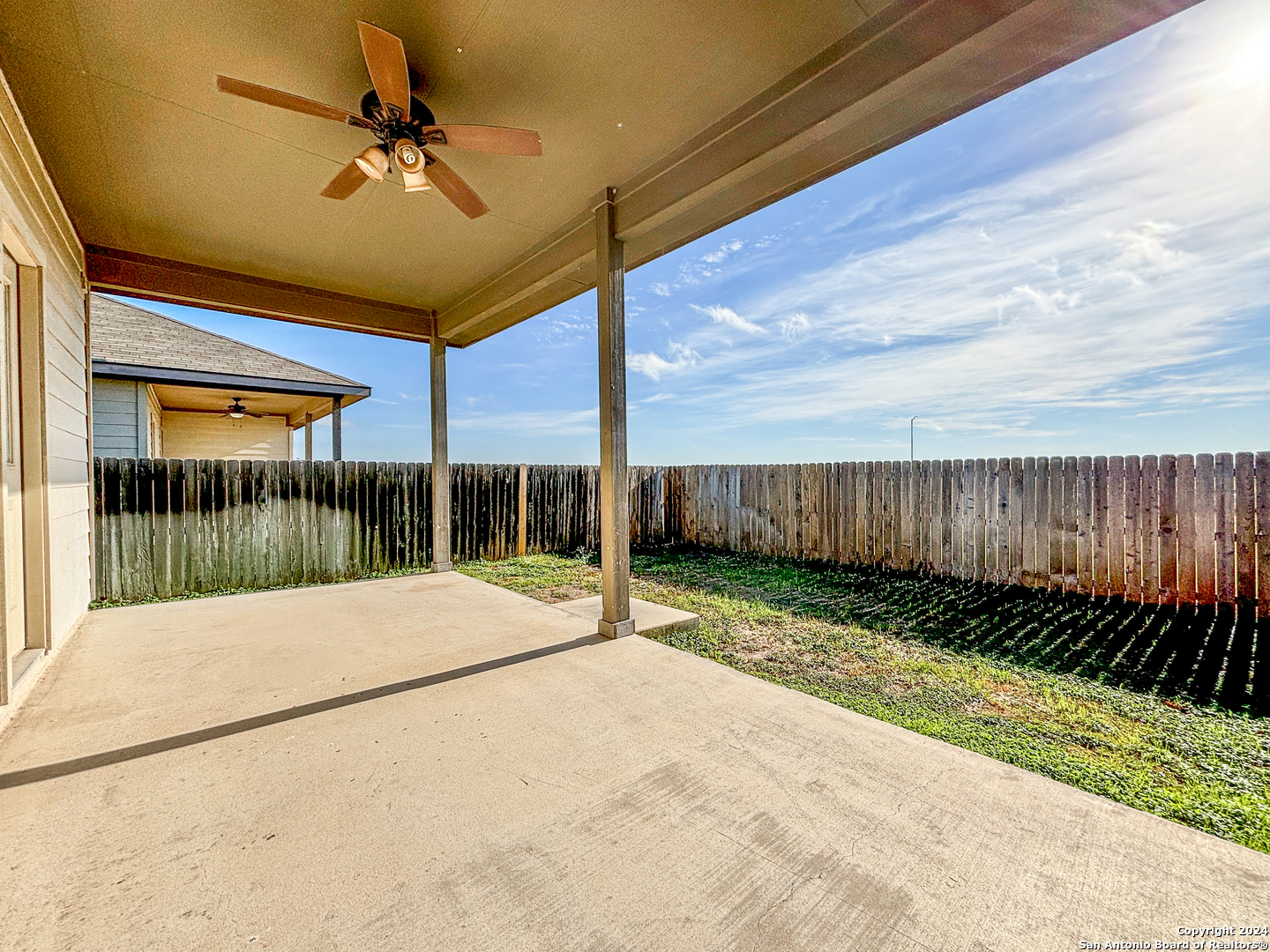 main property photo 15