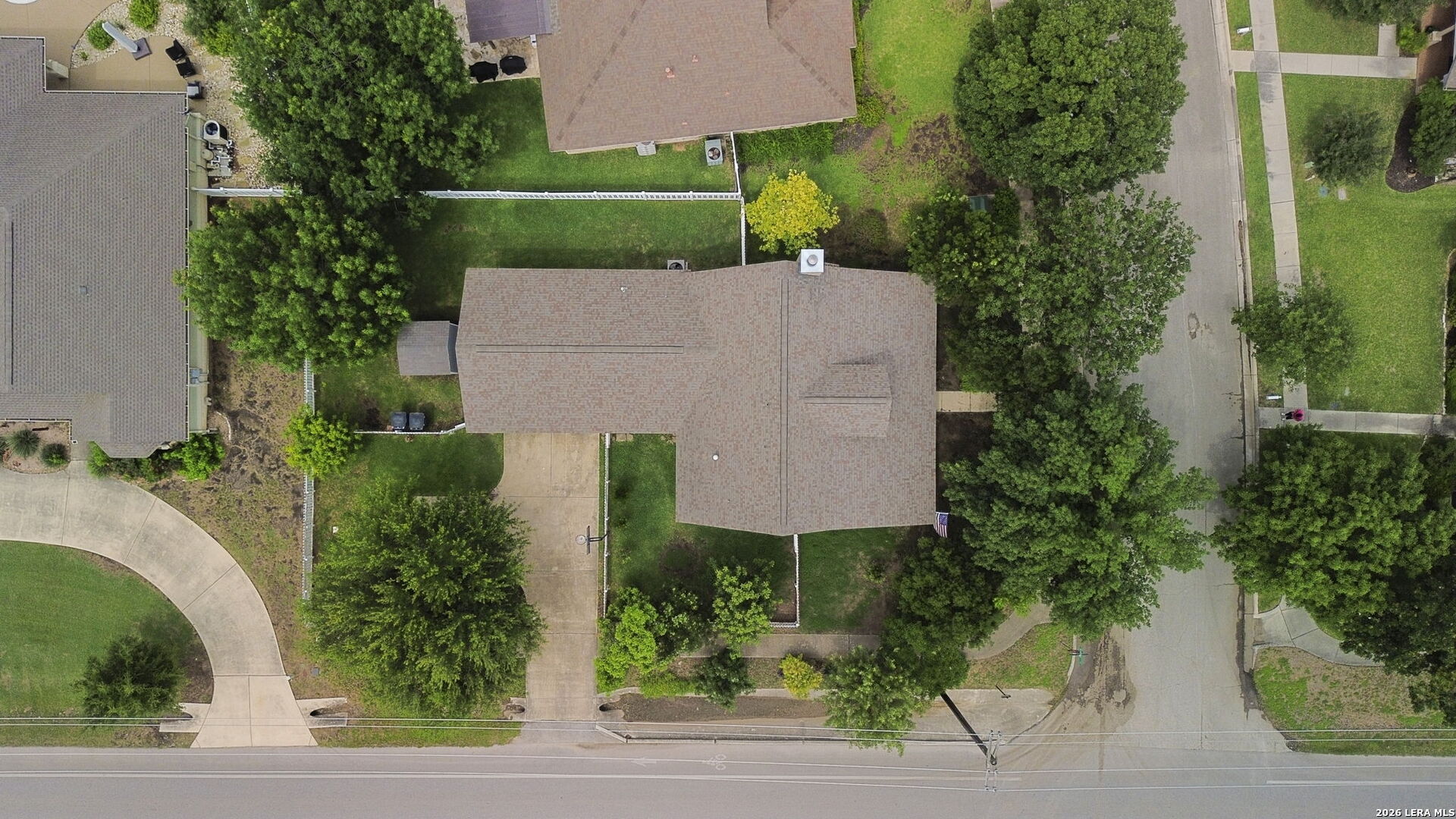 main property photo 37