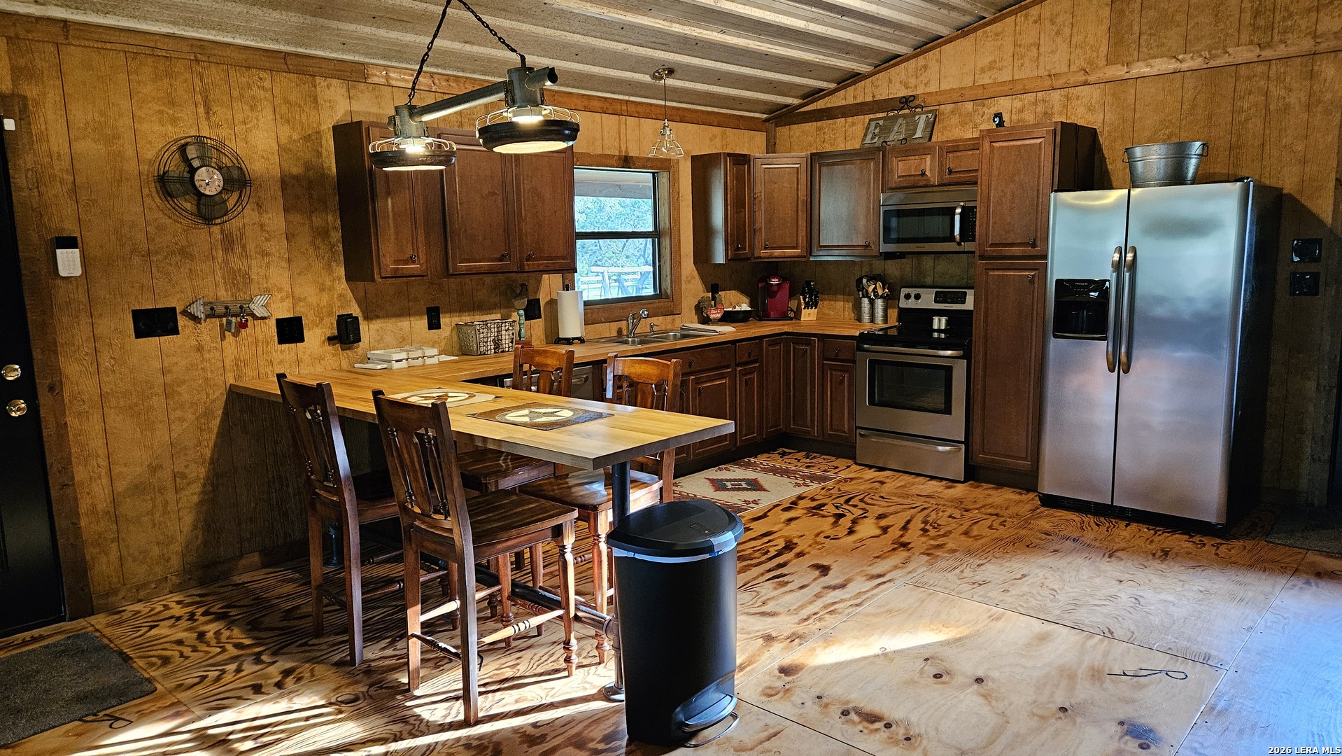 main property photo 43