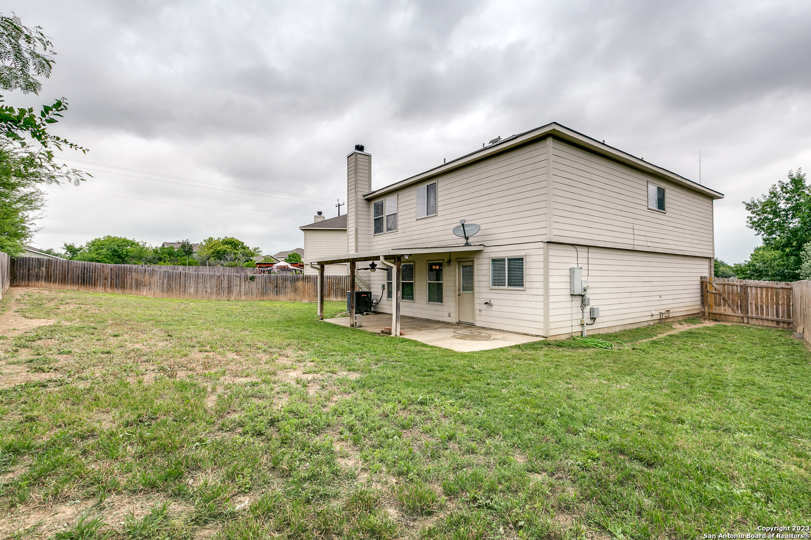 main property photo 23