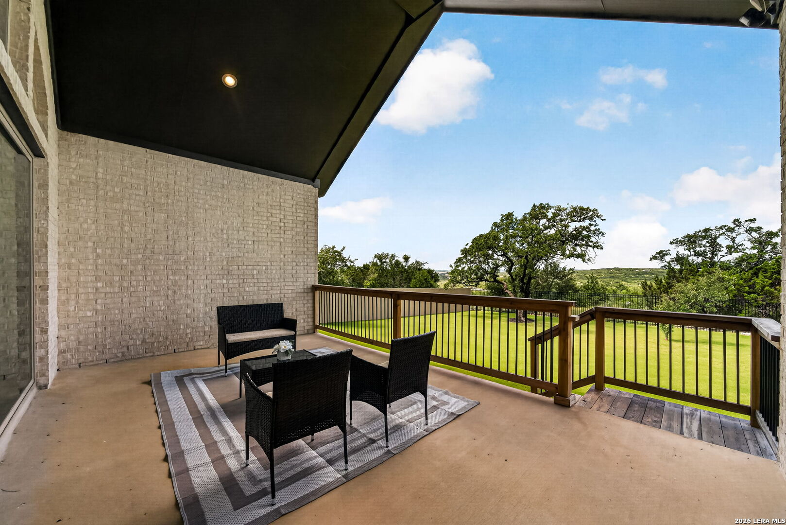 main property photo 31