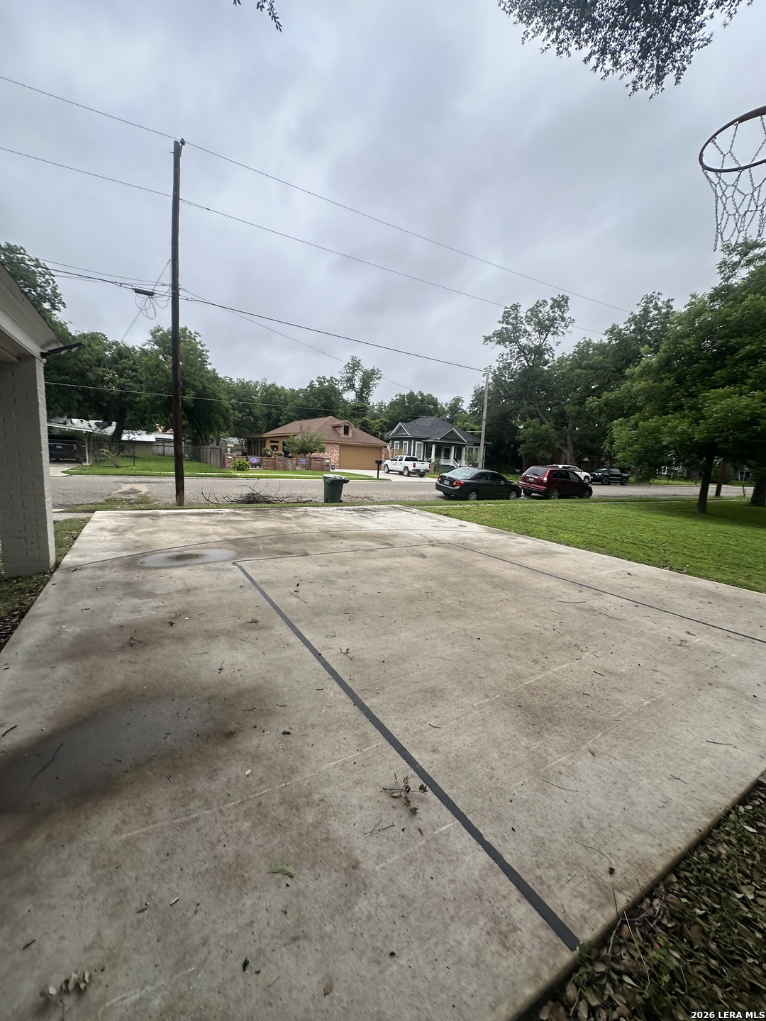 main property photo 17