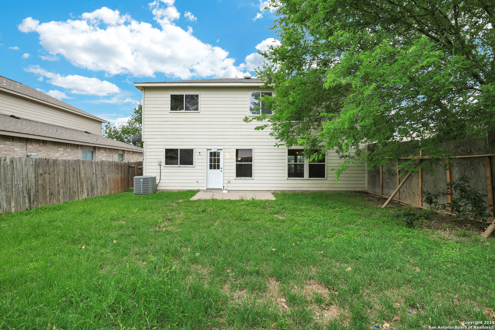 main property photo 35