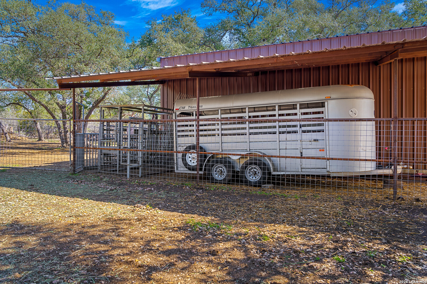 main property photo 18