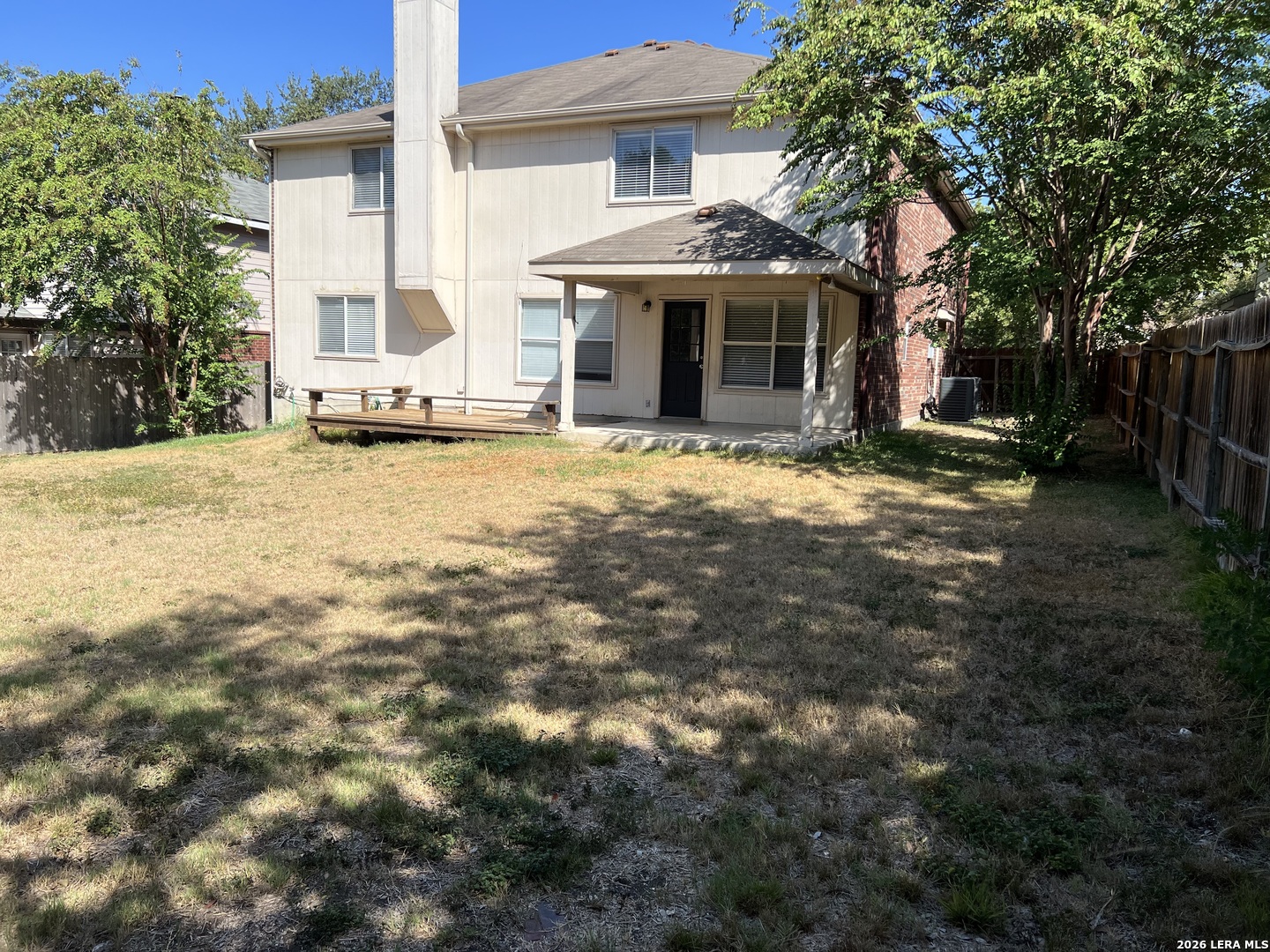 main property photo 30