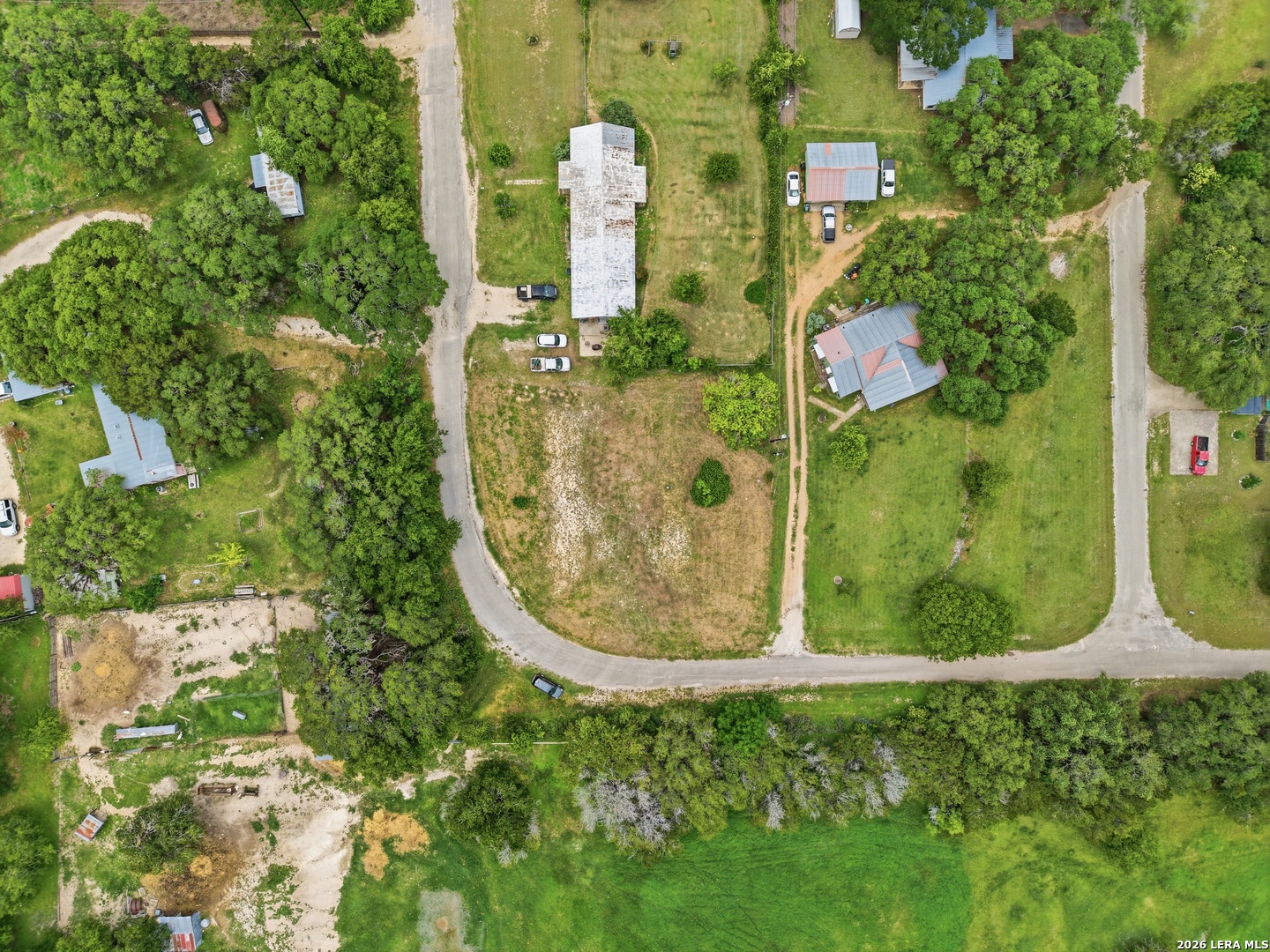 main property photo 3
