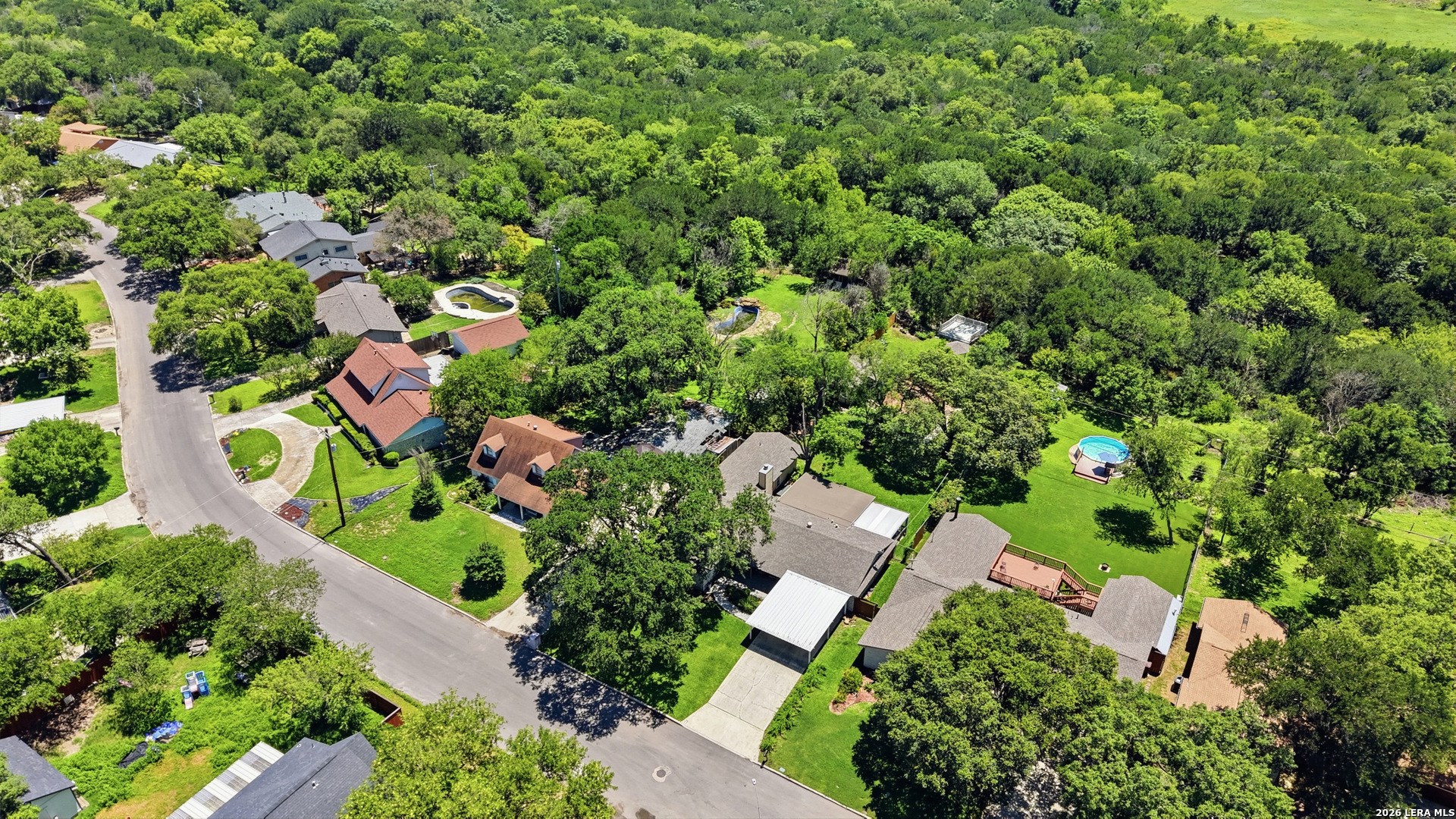 main property photo 16
