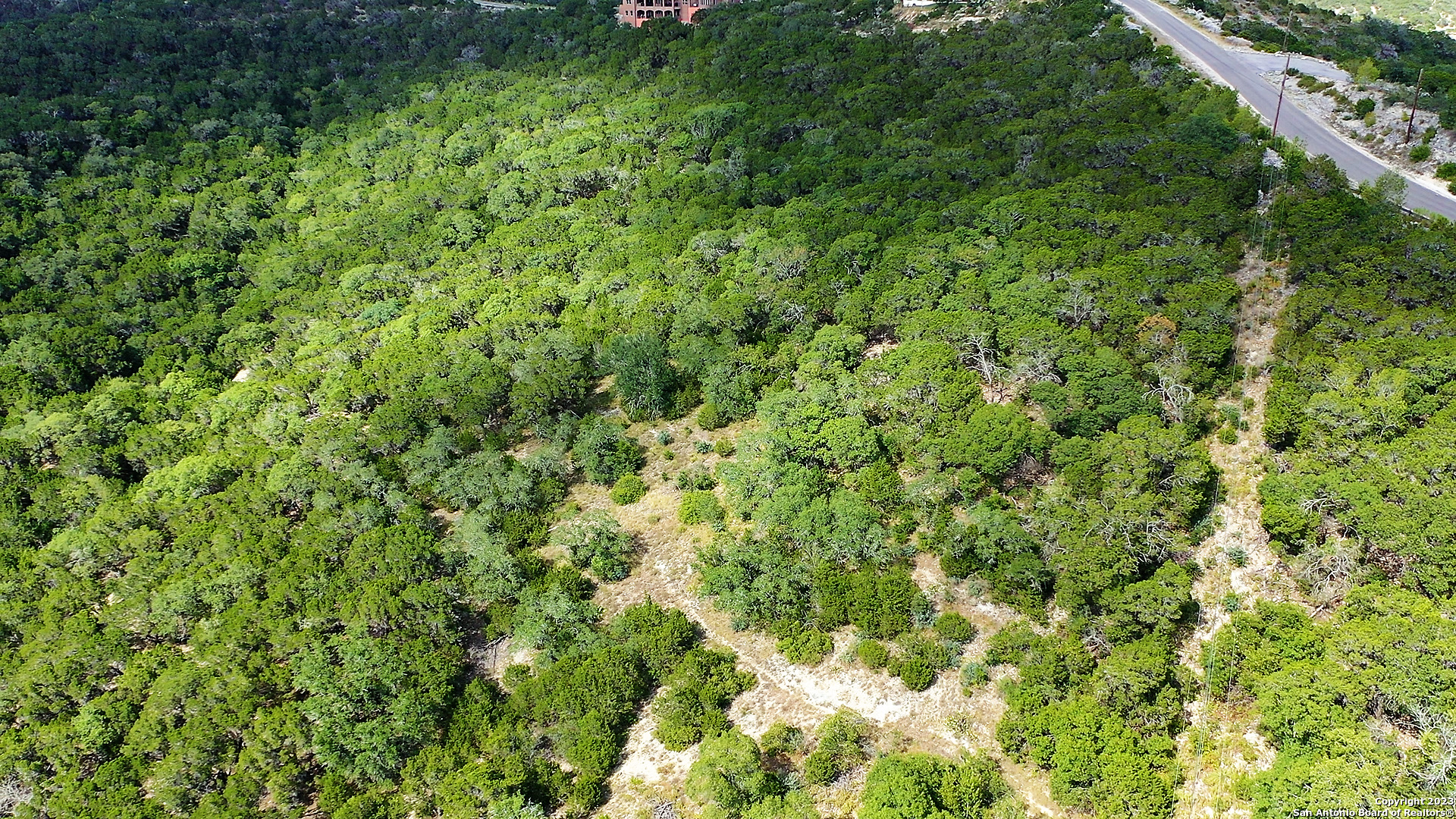 main property photo 10