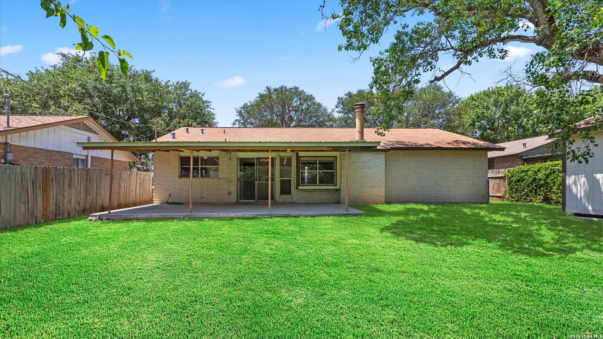 main property photo 13