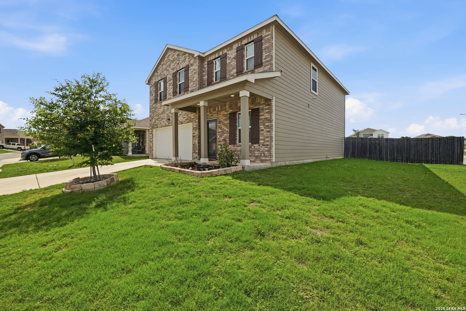 main property photo 2
