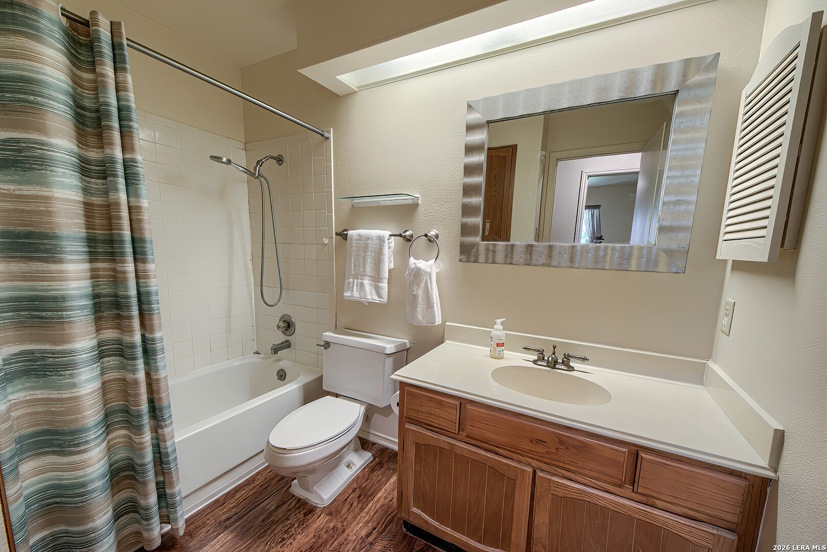 main property photo 16