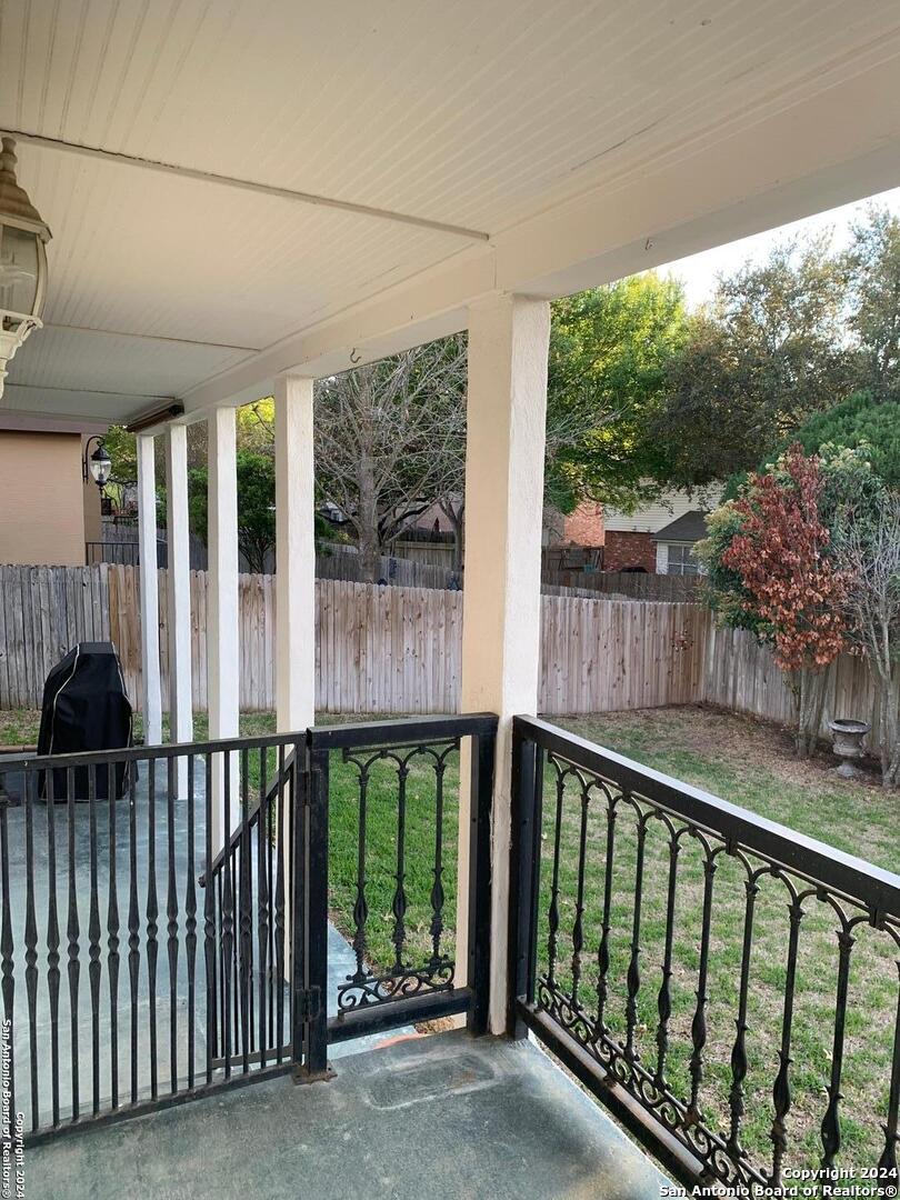 main property photo 16