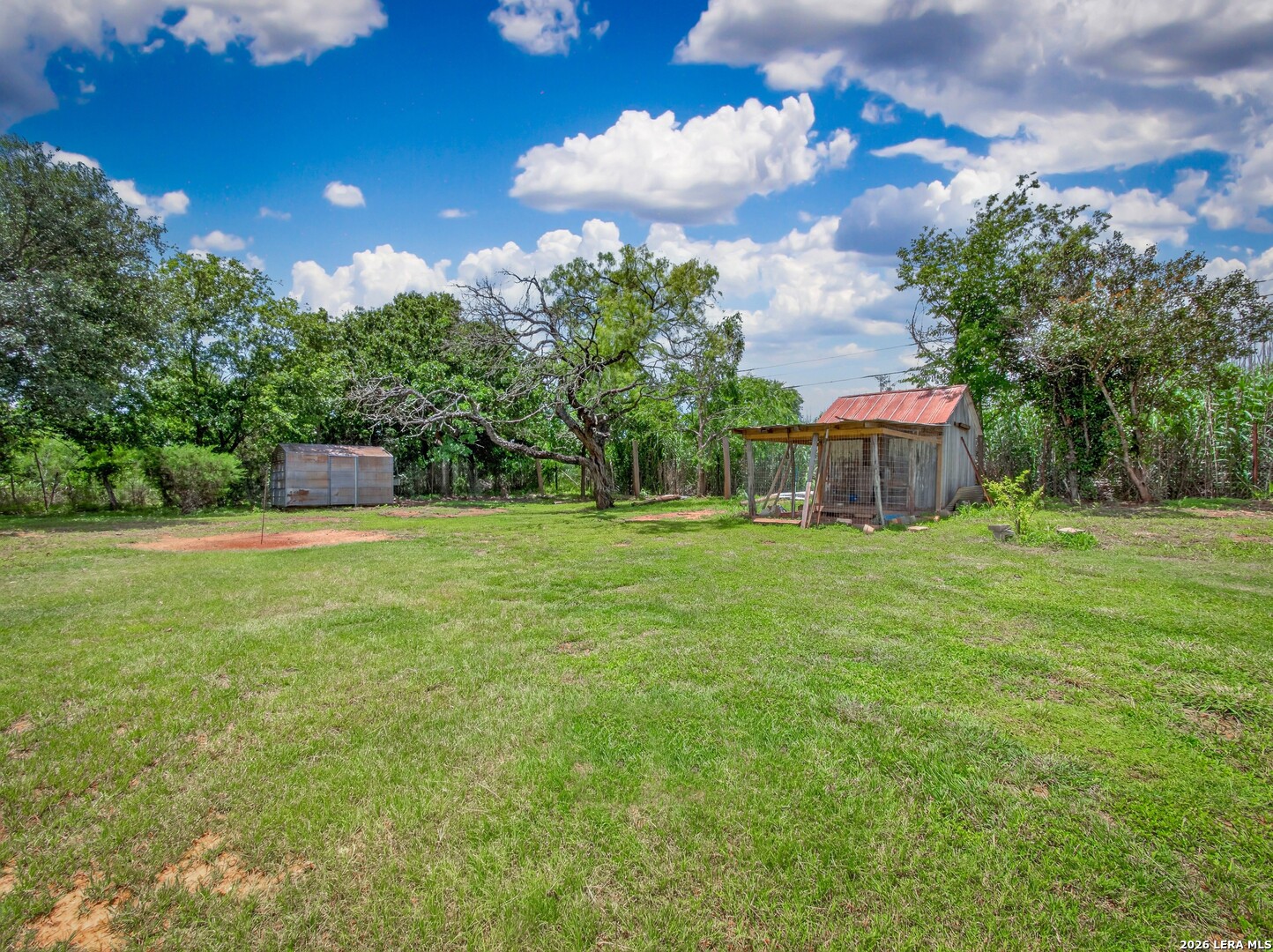 main property photo 33