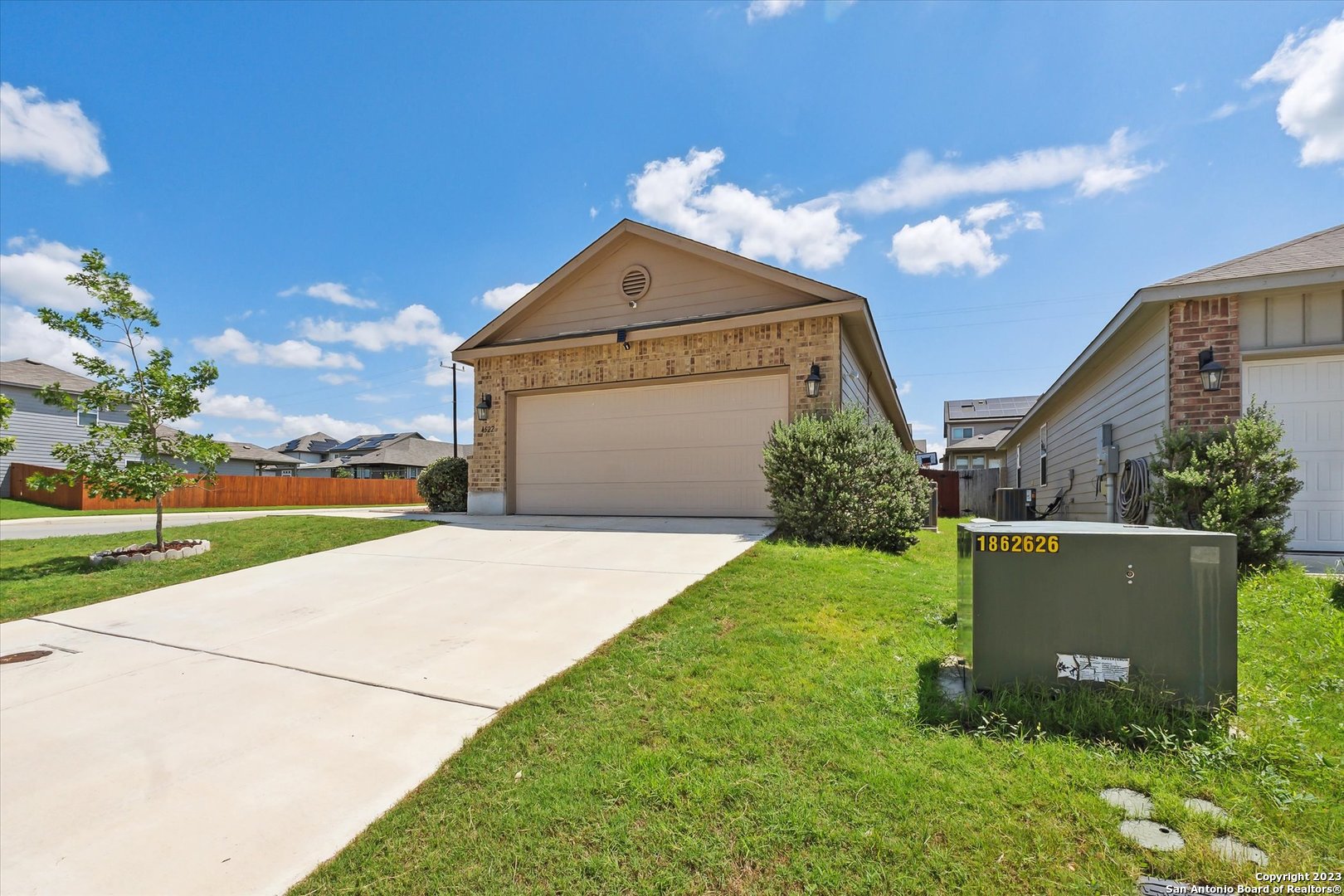main property photo 3