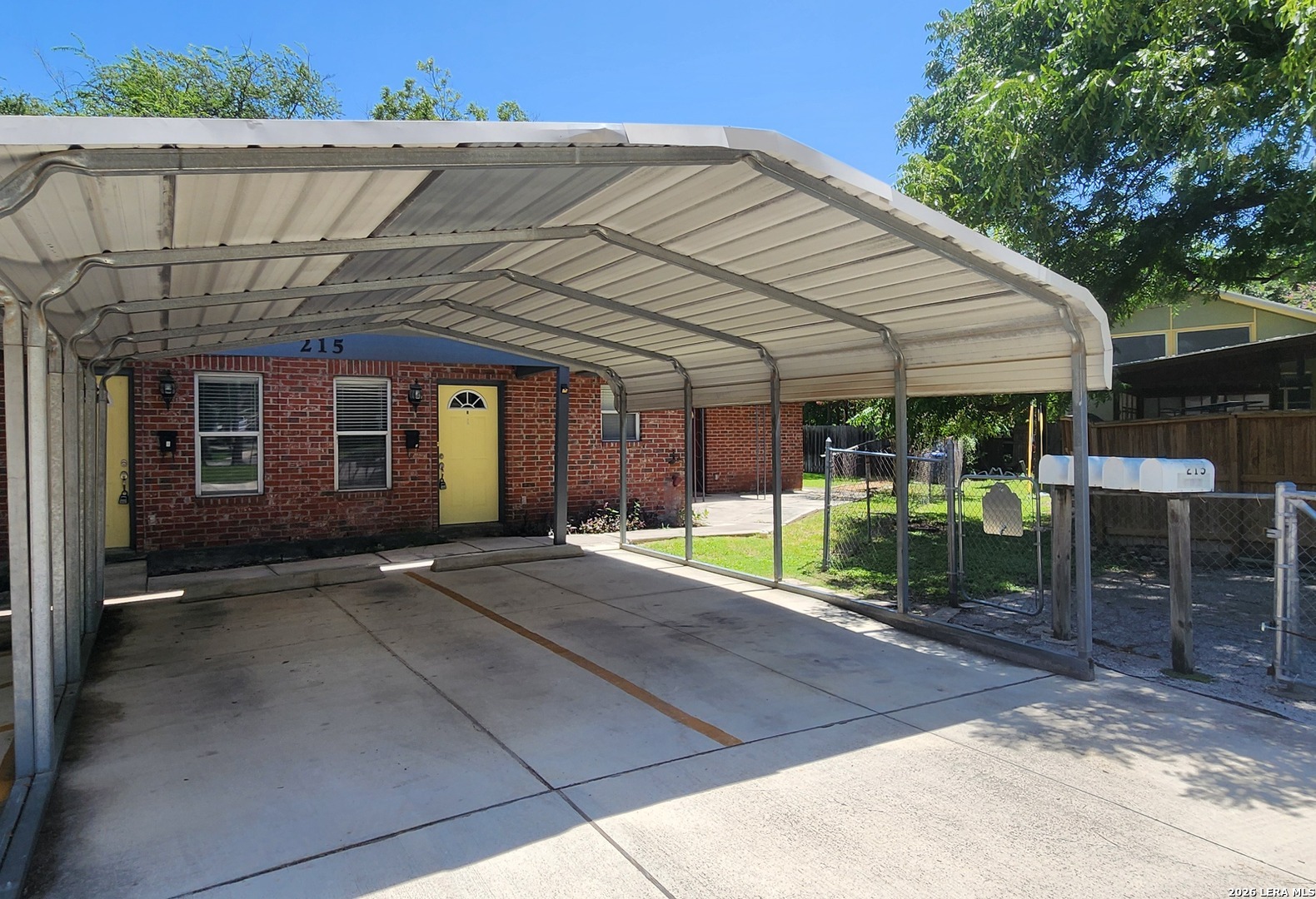 main property photo 4