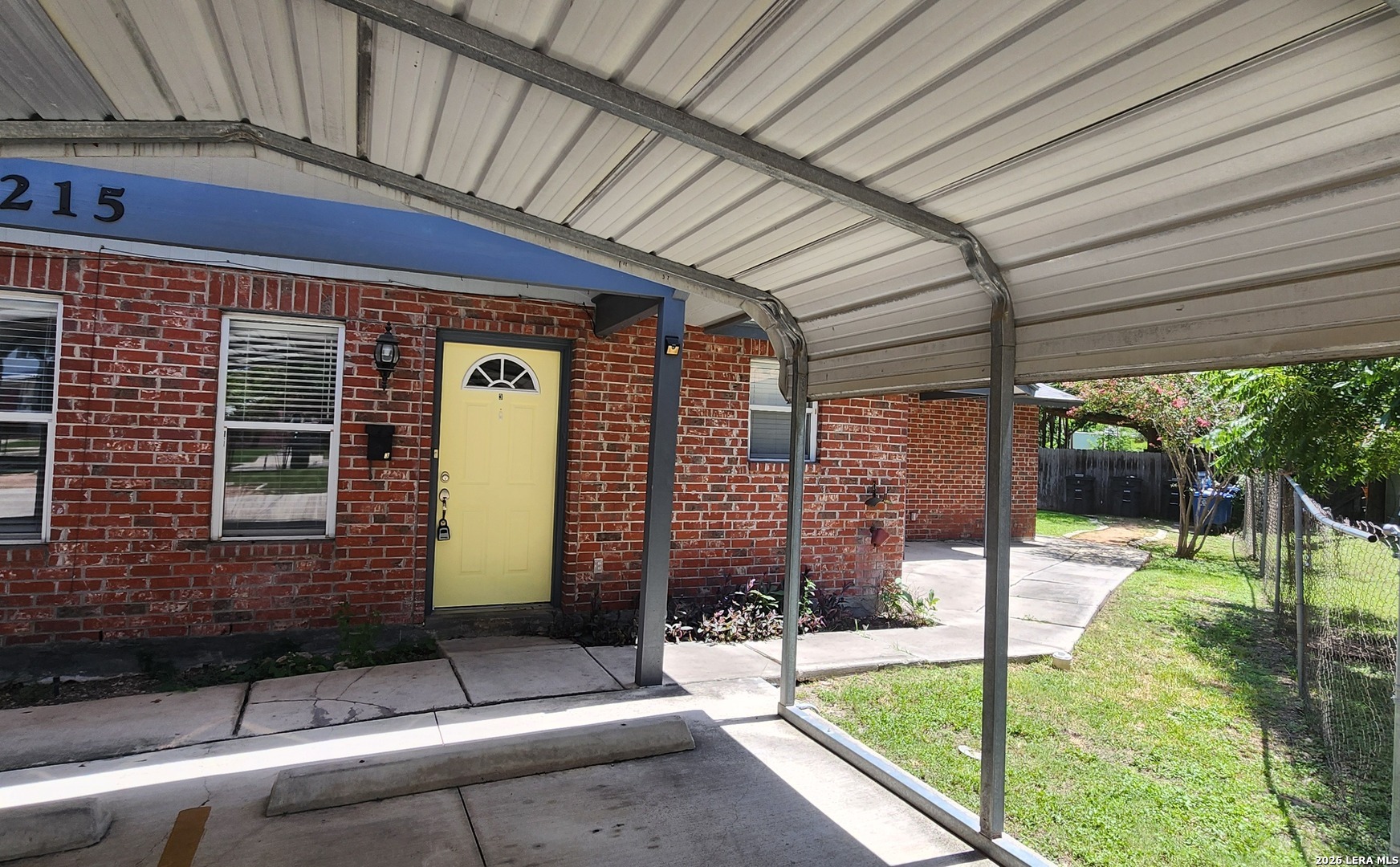 main property photo 5