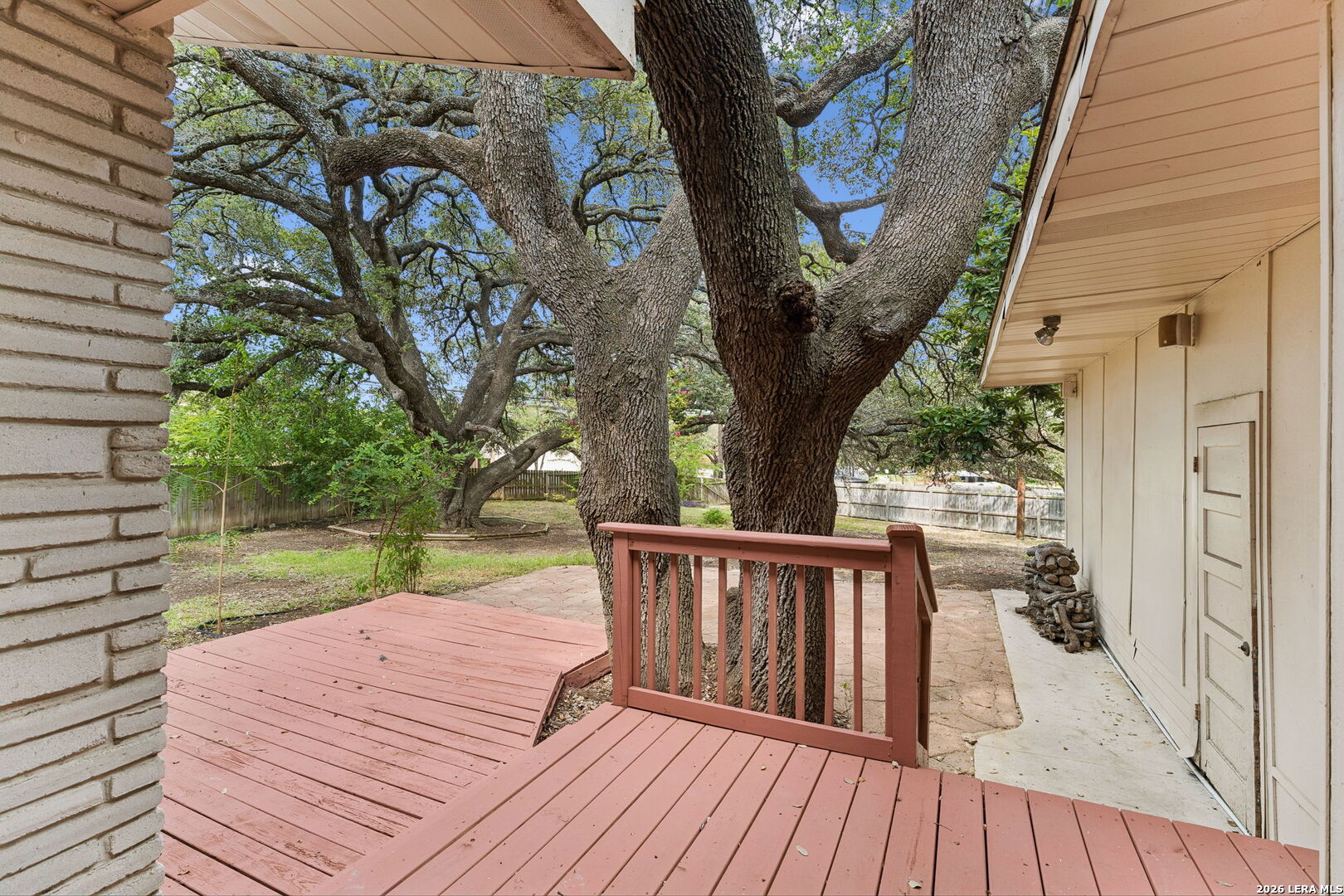 main property photo 44