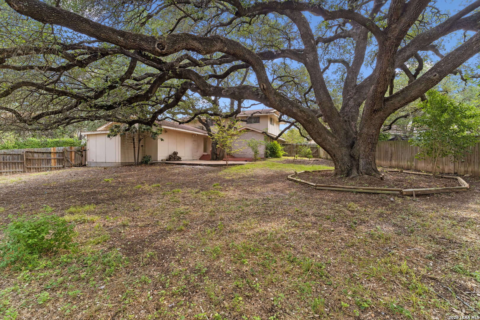 main property photo 50