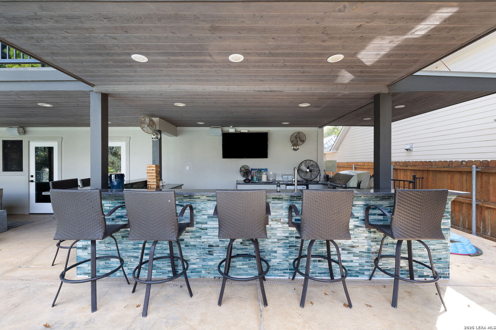 main property photo 45