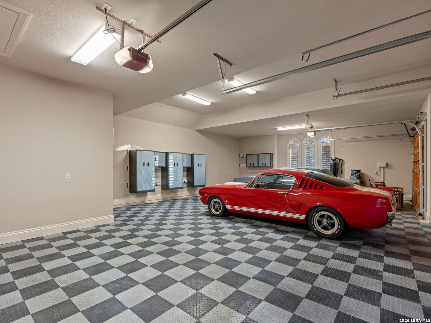 main property photo 44