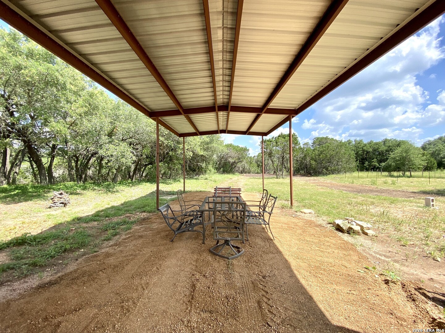 main property photo 14