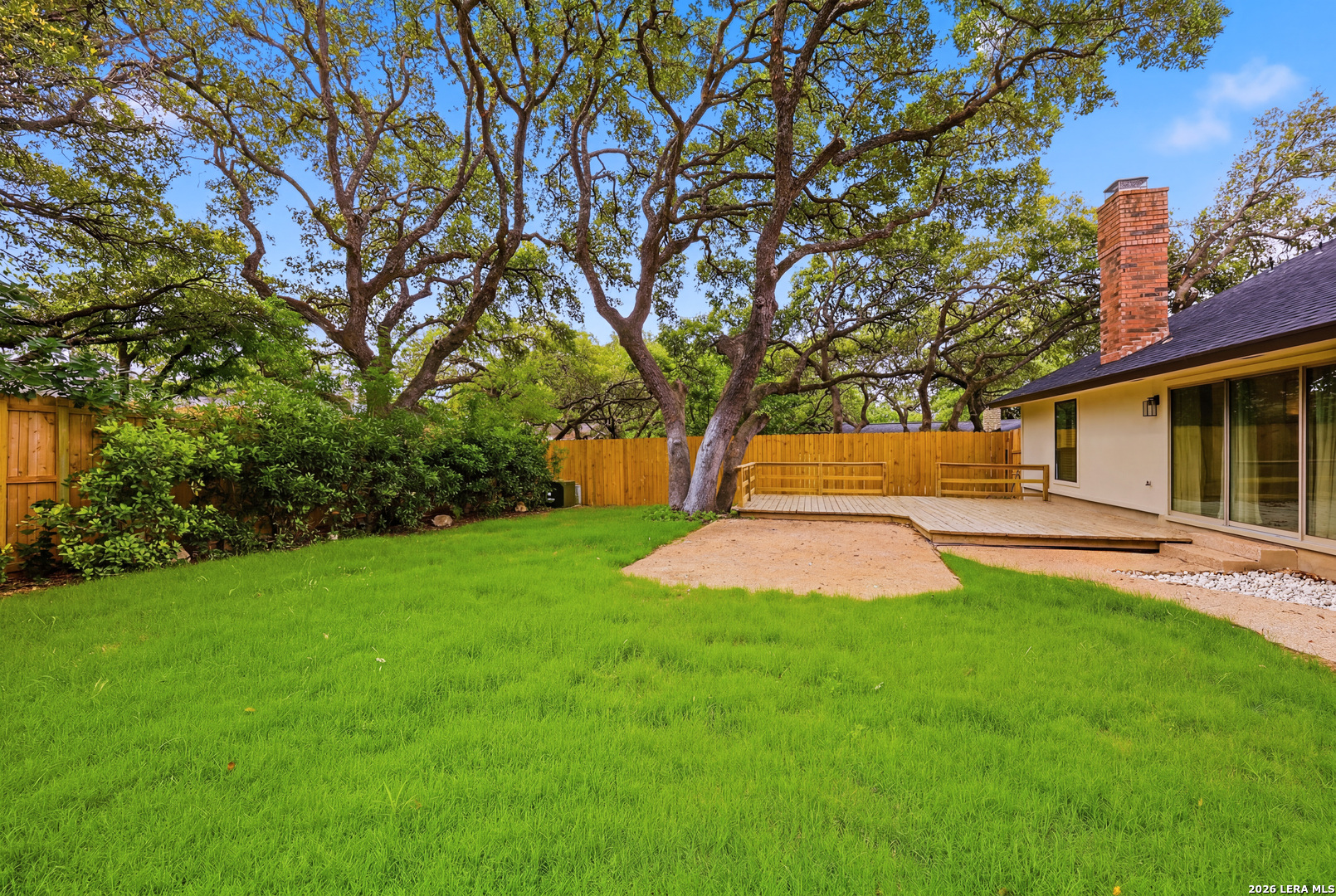 main property photo 37