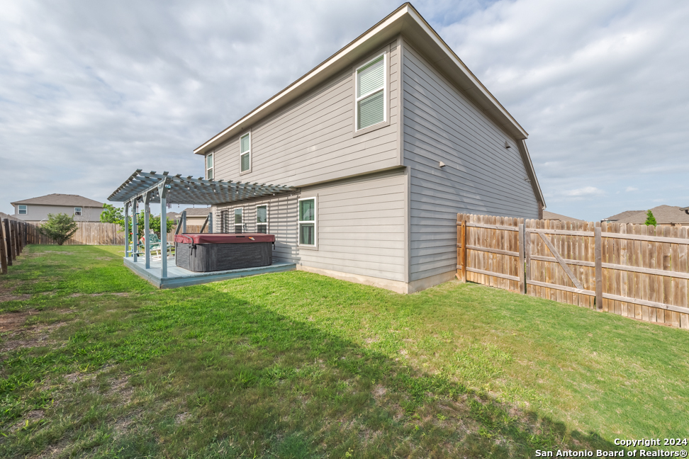 main property photo 27