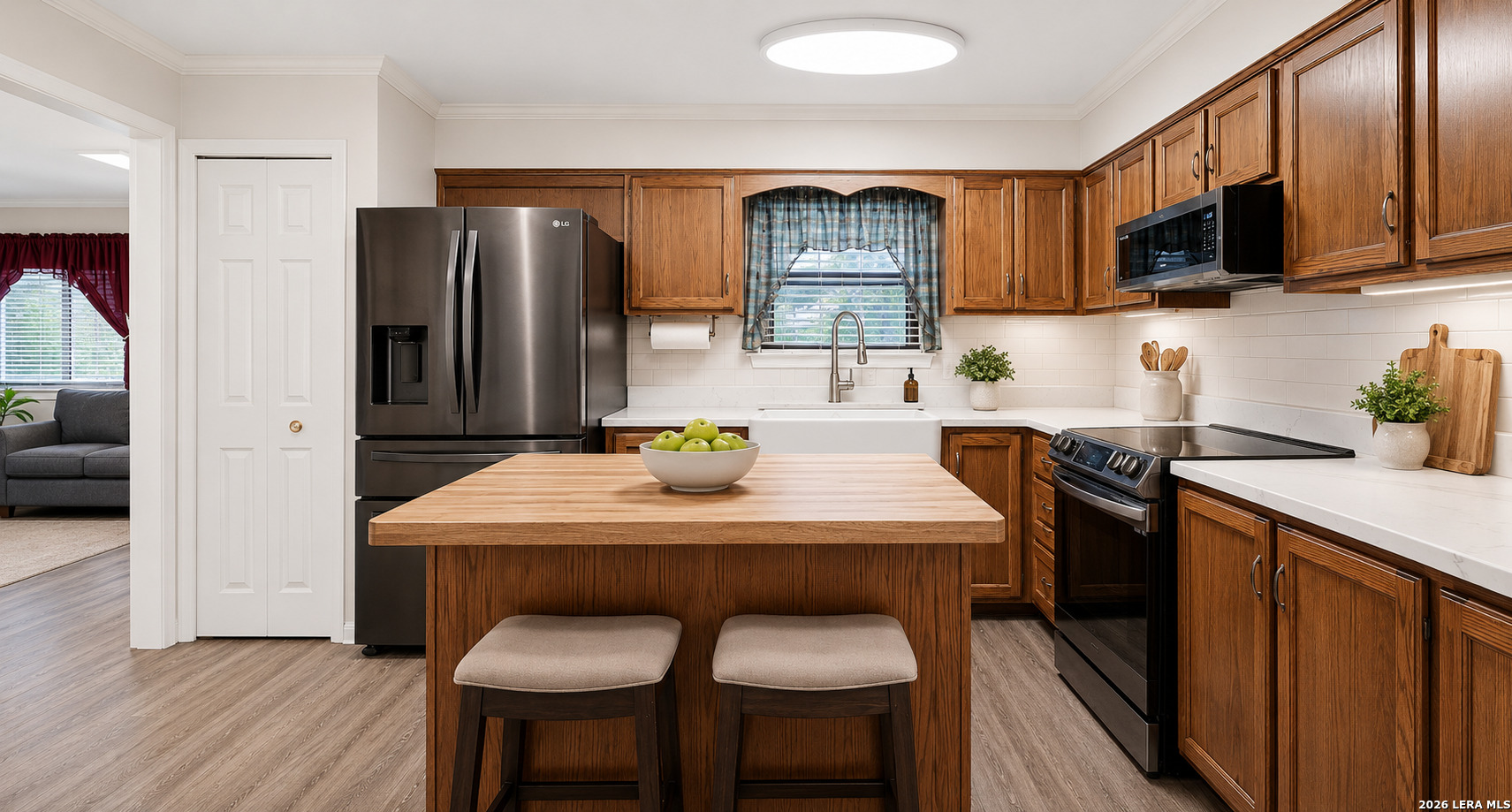 main property photo 15
