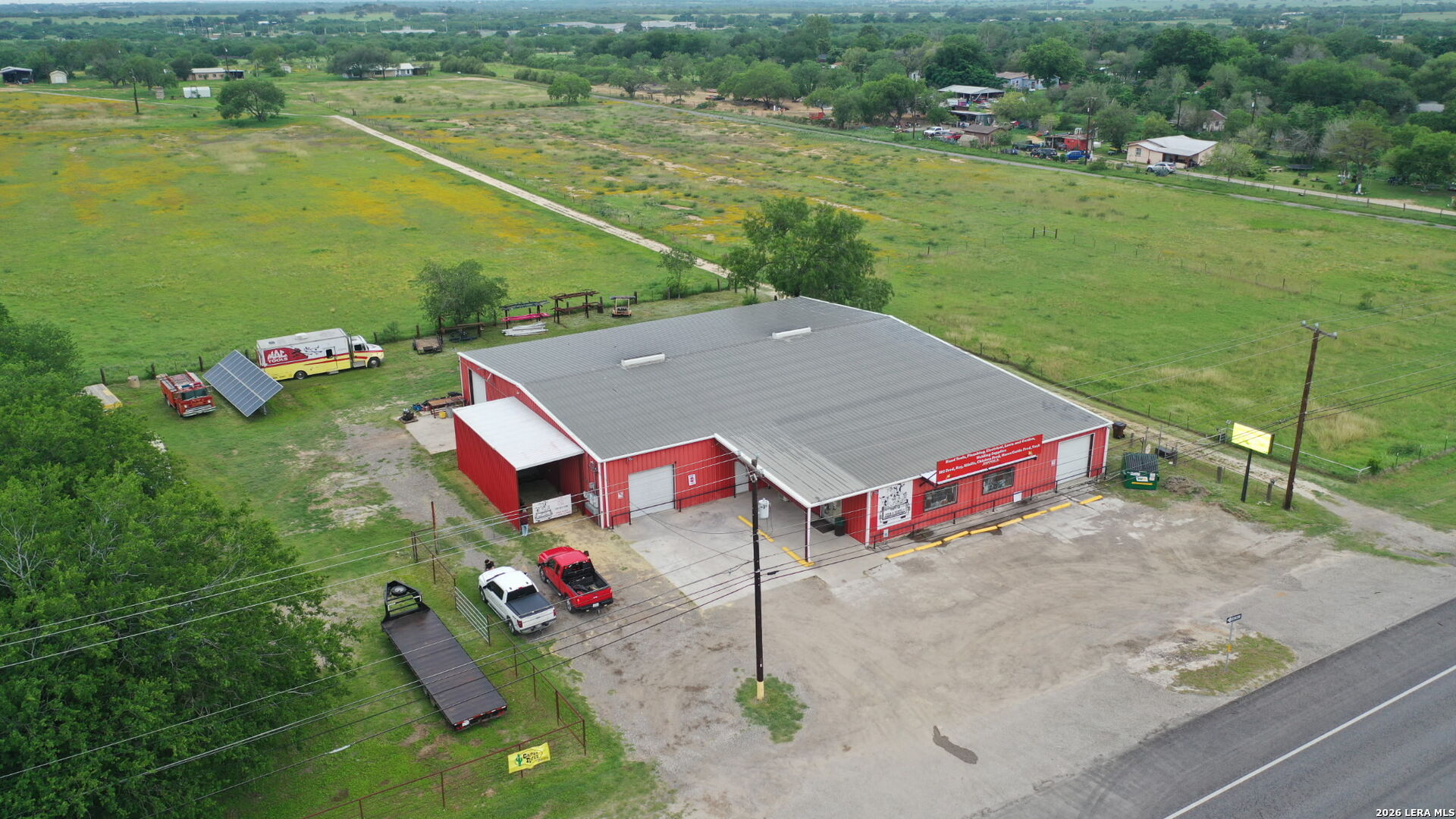 main property photo 4