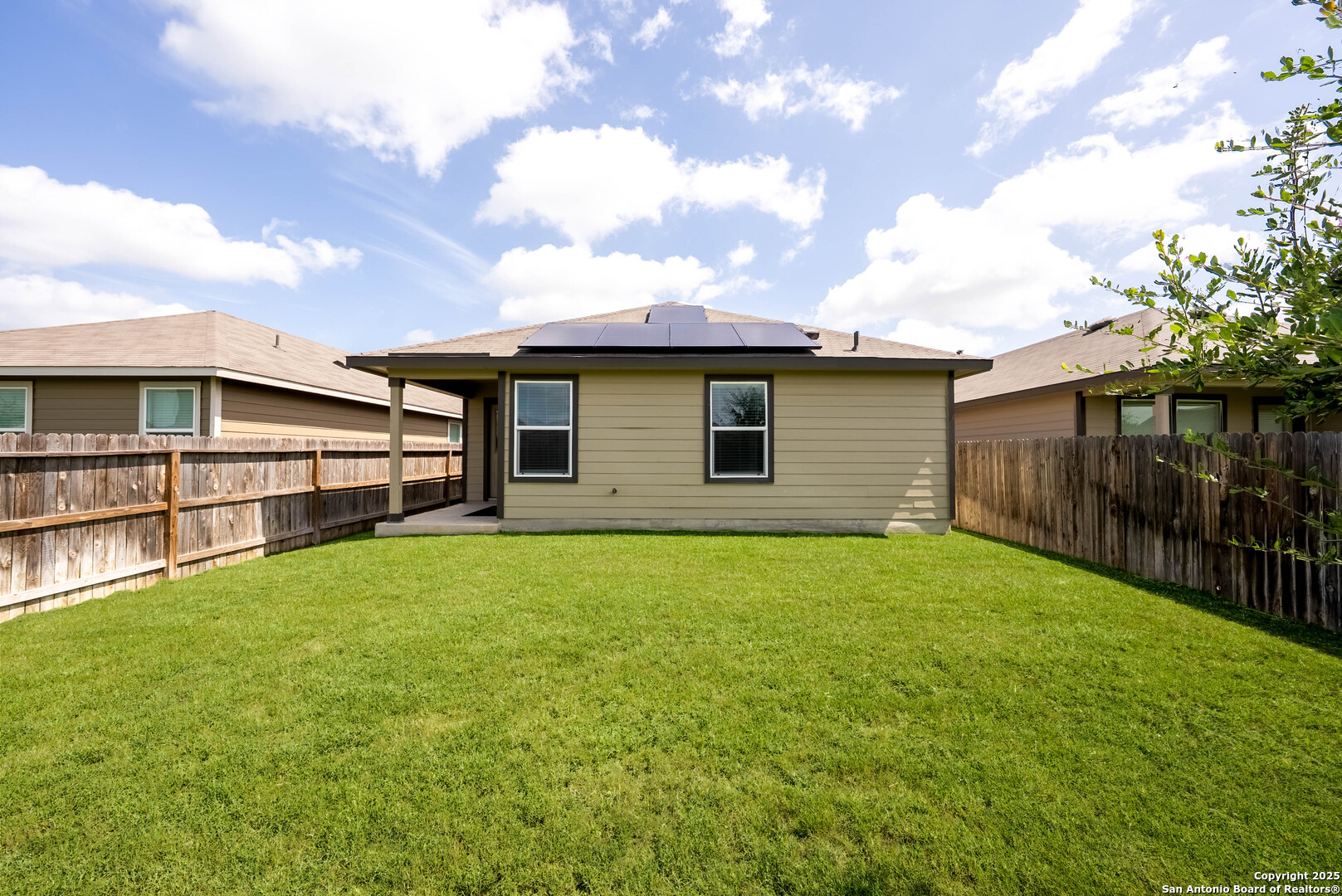 main property photo 25