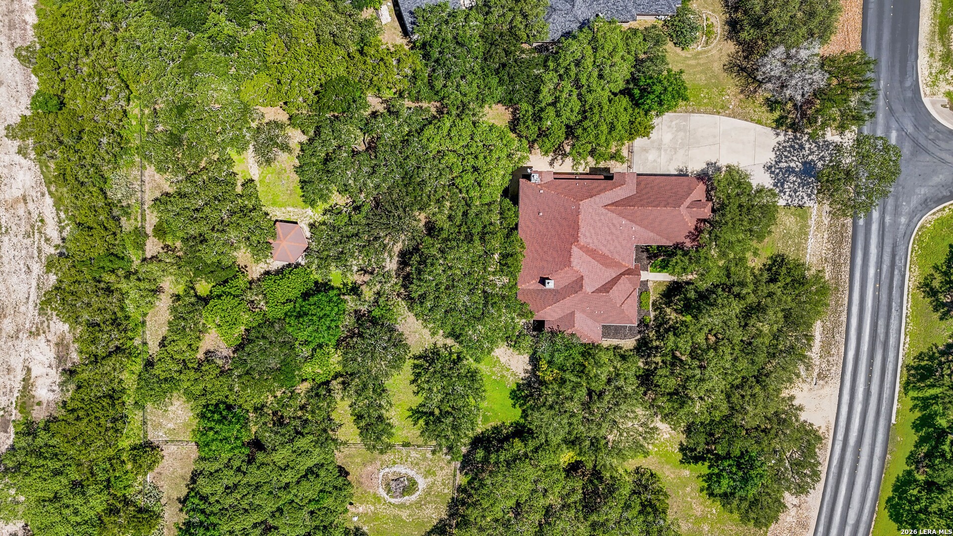 main property photo 47